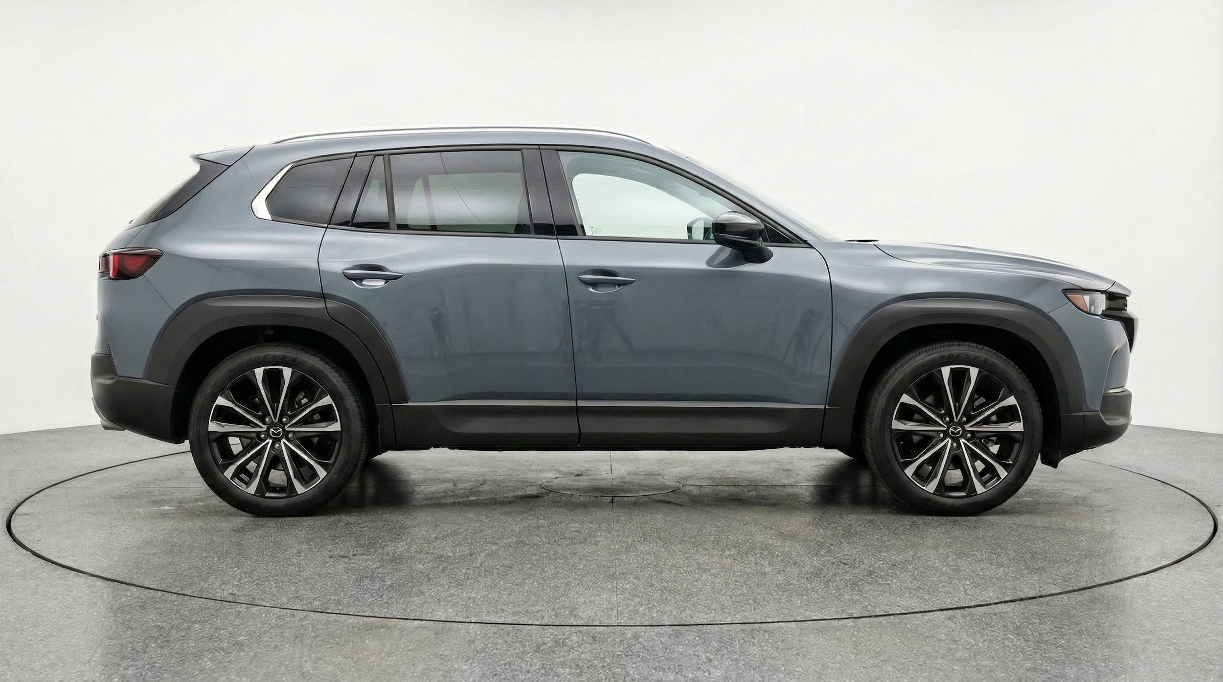 Thumbnail: 2025 Mazda CX-50 - 8