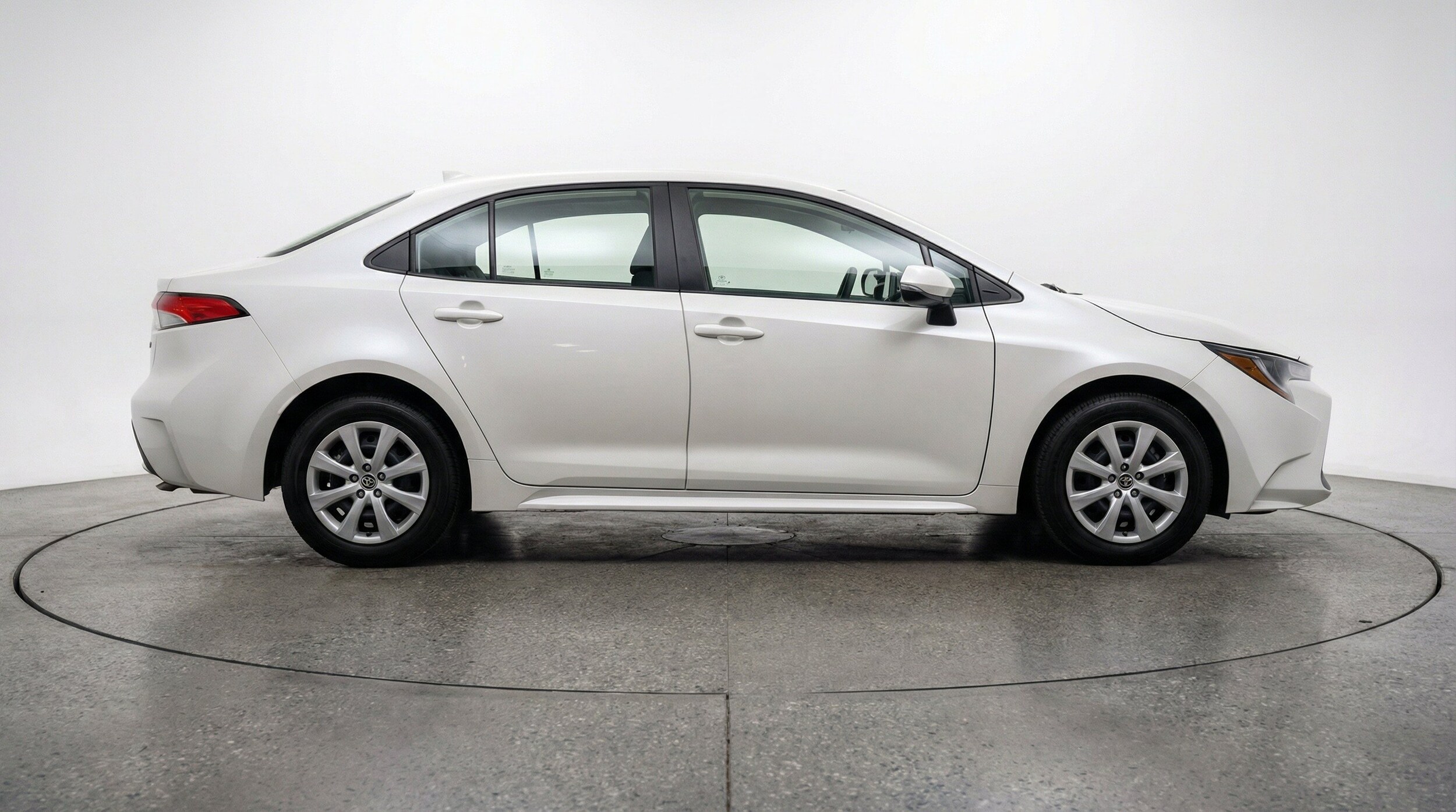 Thumbnail: 2025 Toyota Corolla - 11