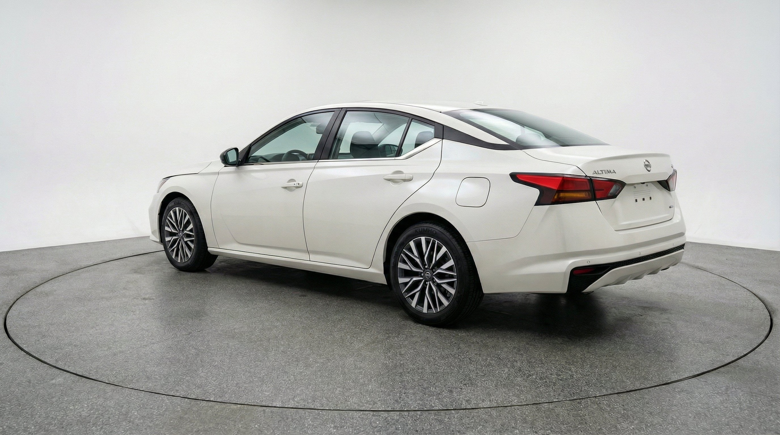 Thumbnail: 2025 Nissan Altima - 6