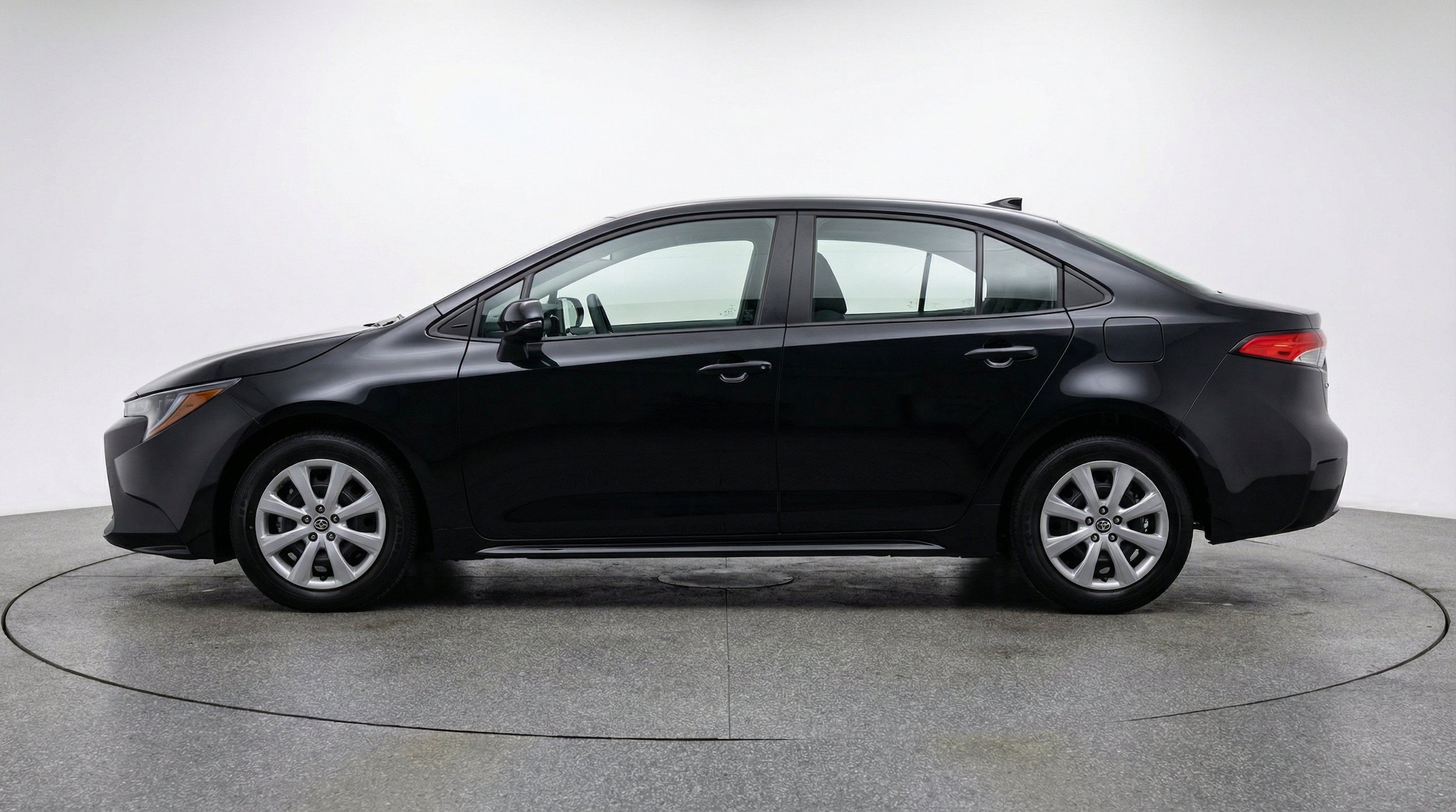 Thumbnail: 2025 Toyota Corolla - 5