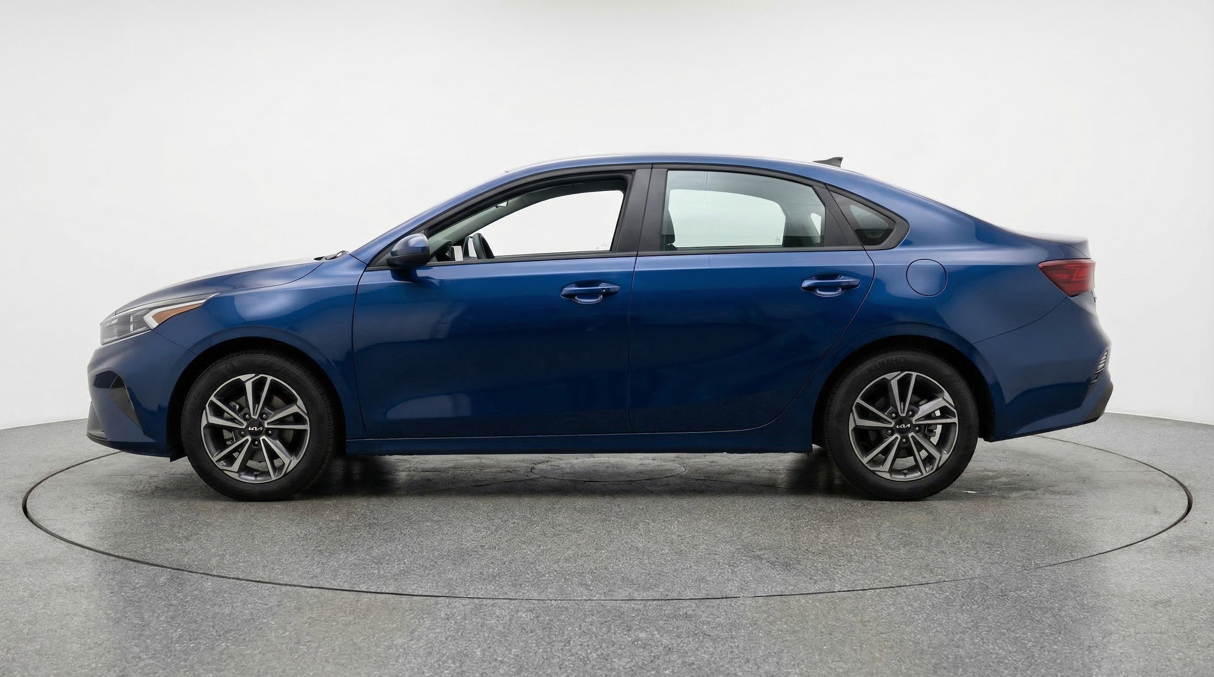 Thumbnail: 2024 Kia Forte - 5