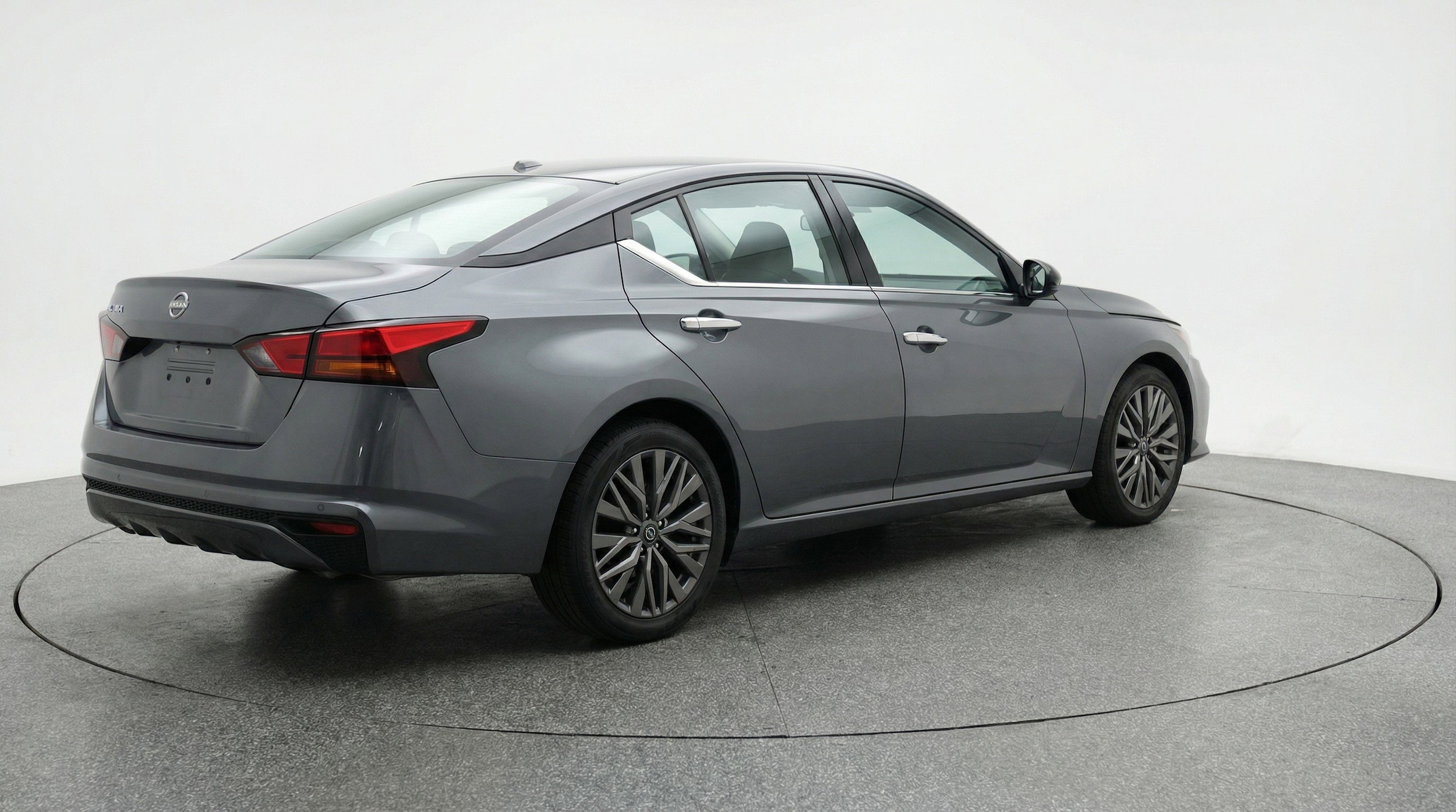 Thumbnail: 2025 Nissan Altima - 9