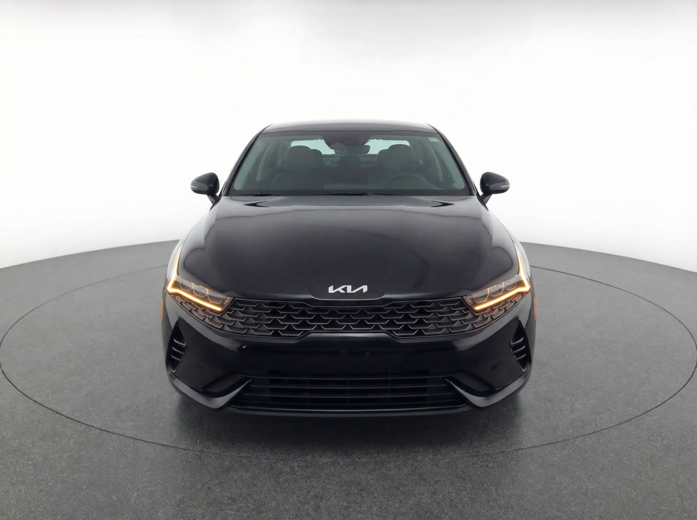 Thumbnail: 2023 Kia K5 - 2