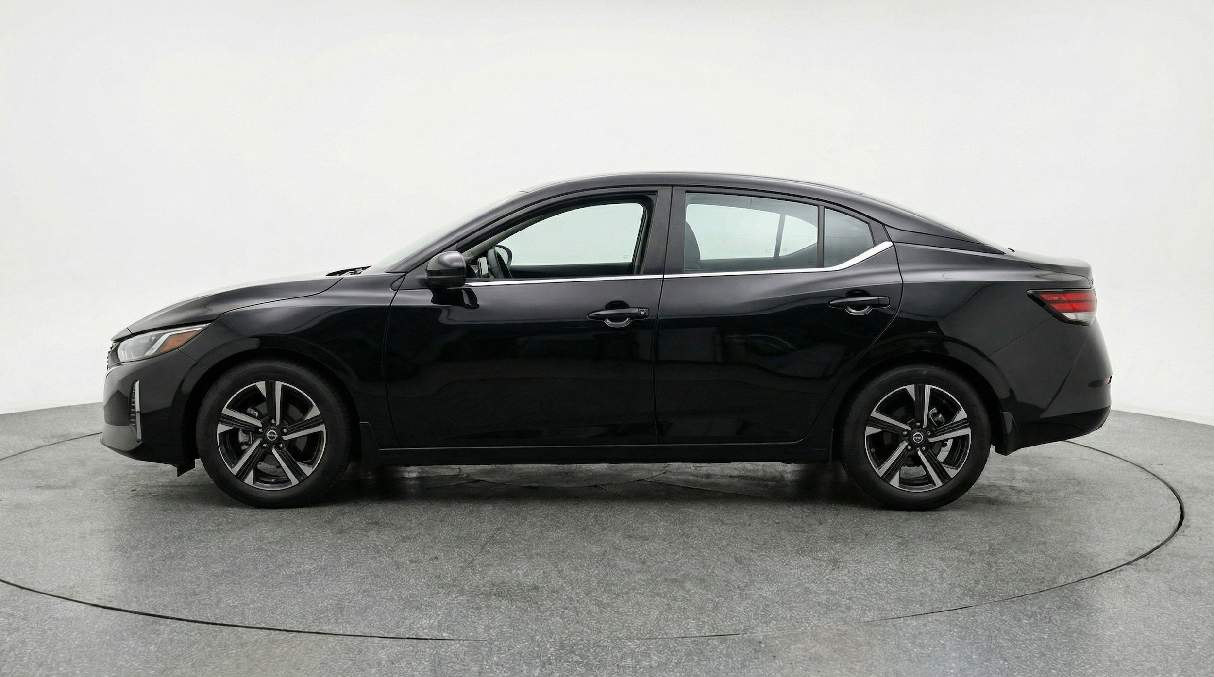 Thumbnail: 2025 Nissan Sentra - 5