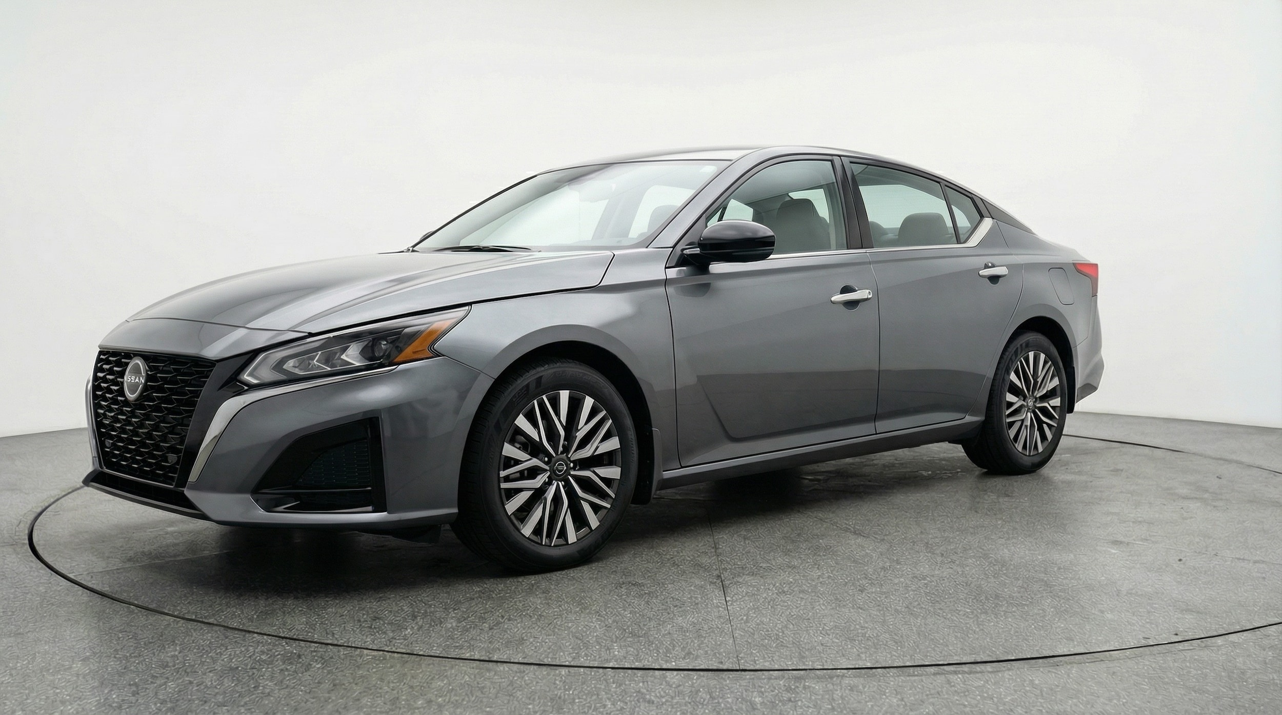 Thumbnail: 2025 Nissan Altima - 3