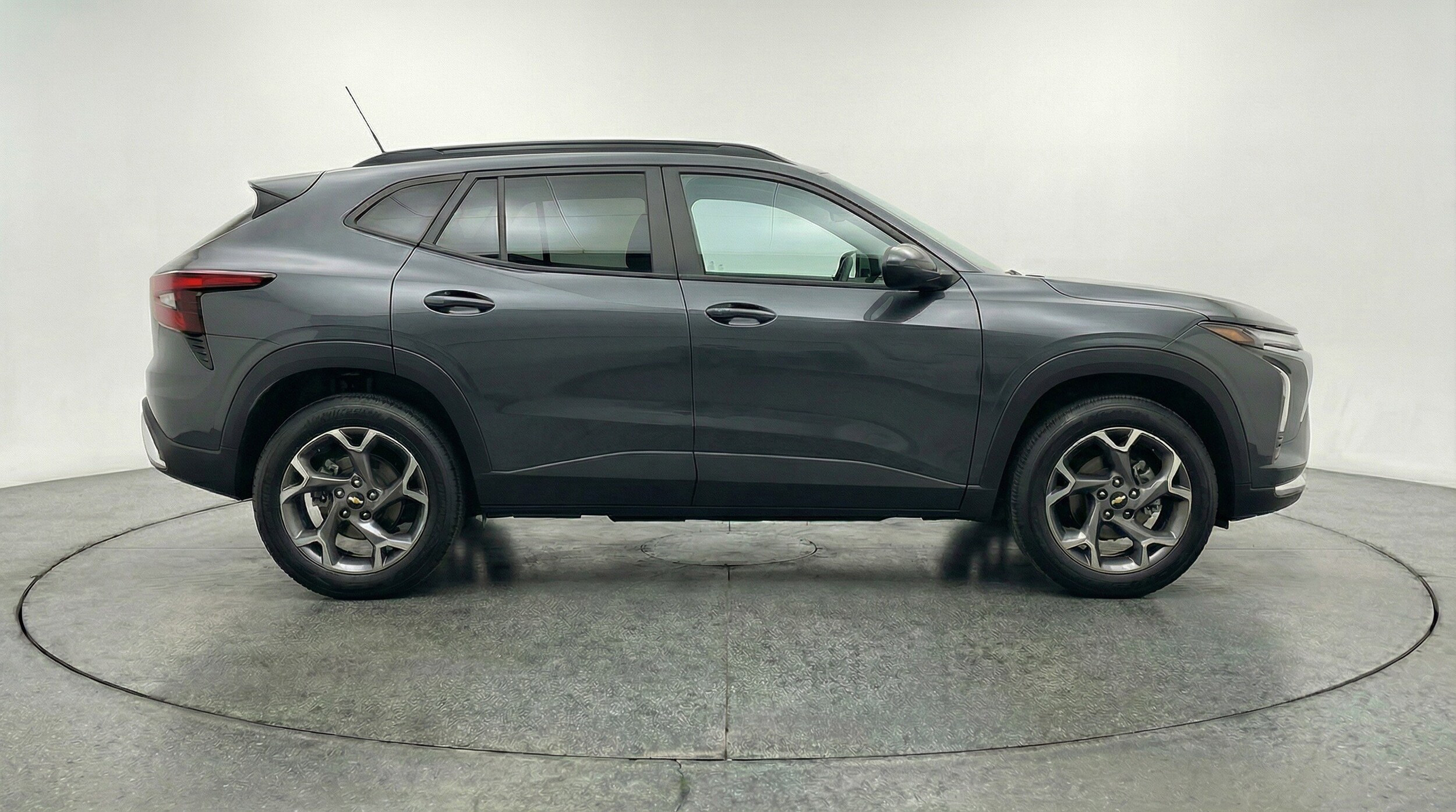 Thumbnail: 2025 Chevrolet Trax - 11