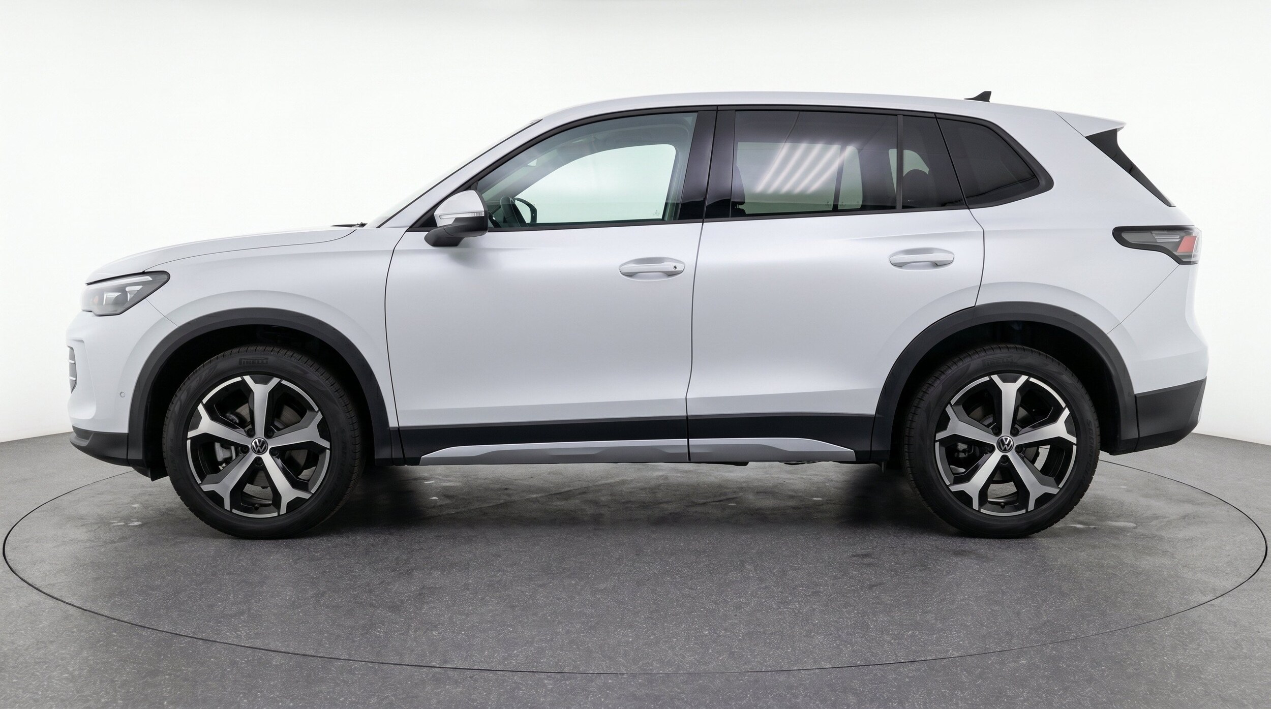 Thumbnail: 2026 Volkswagen Tiguan - 5