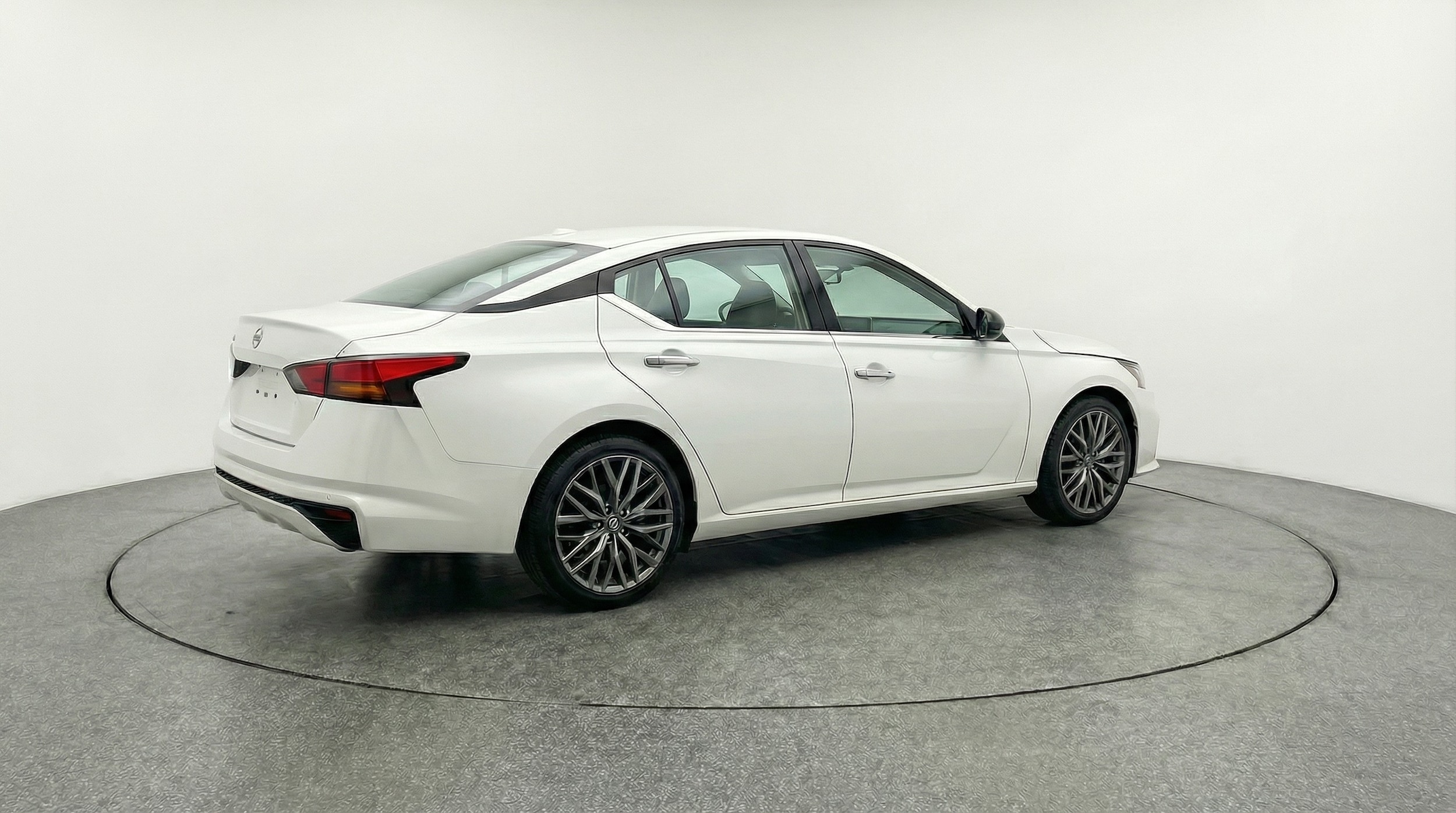 Thumbnail: 2025 Nissan Altima - 7