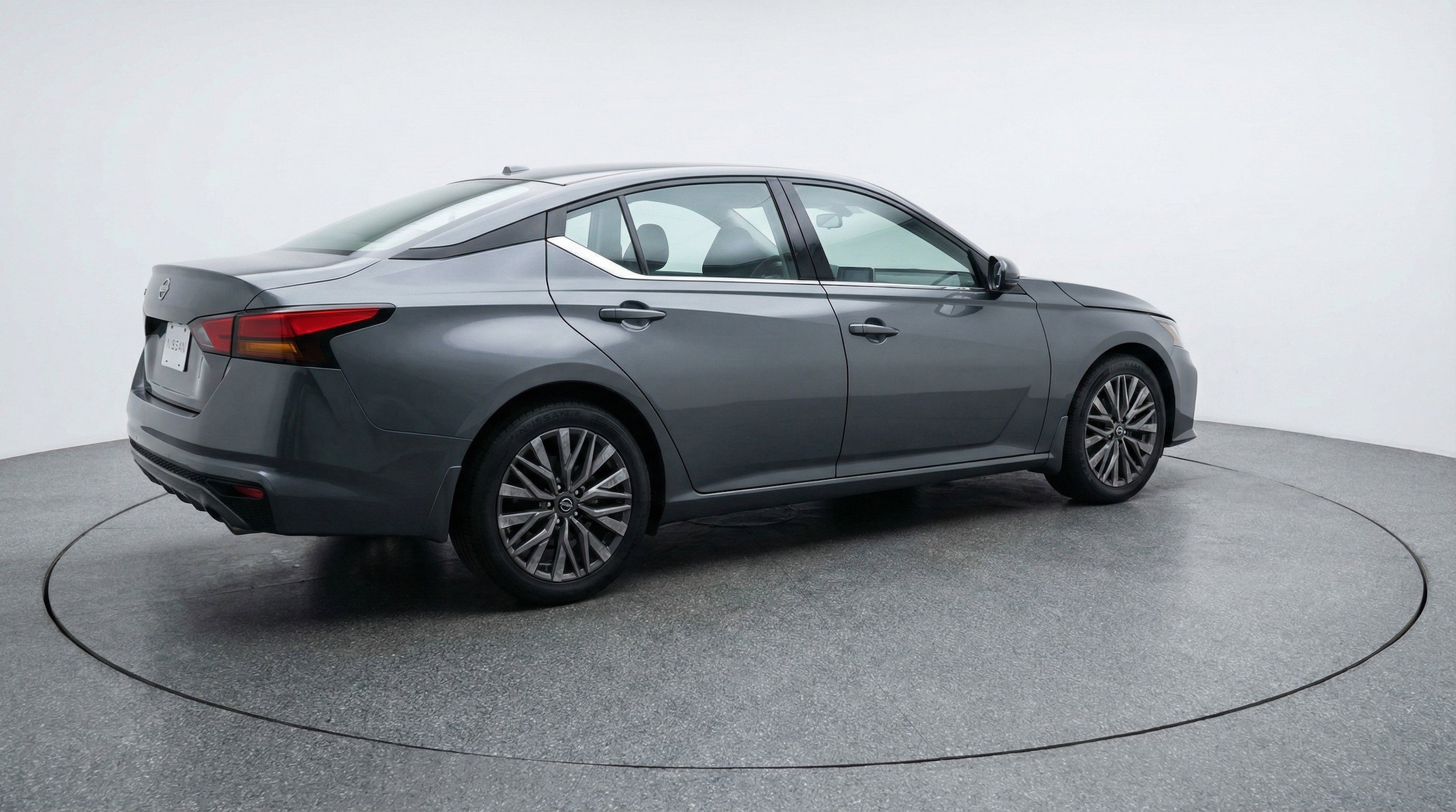 Thumbnail: 2025 Nissan Altima - 9