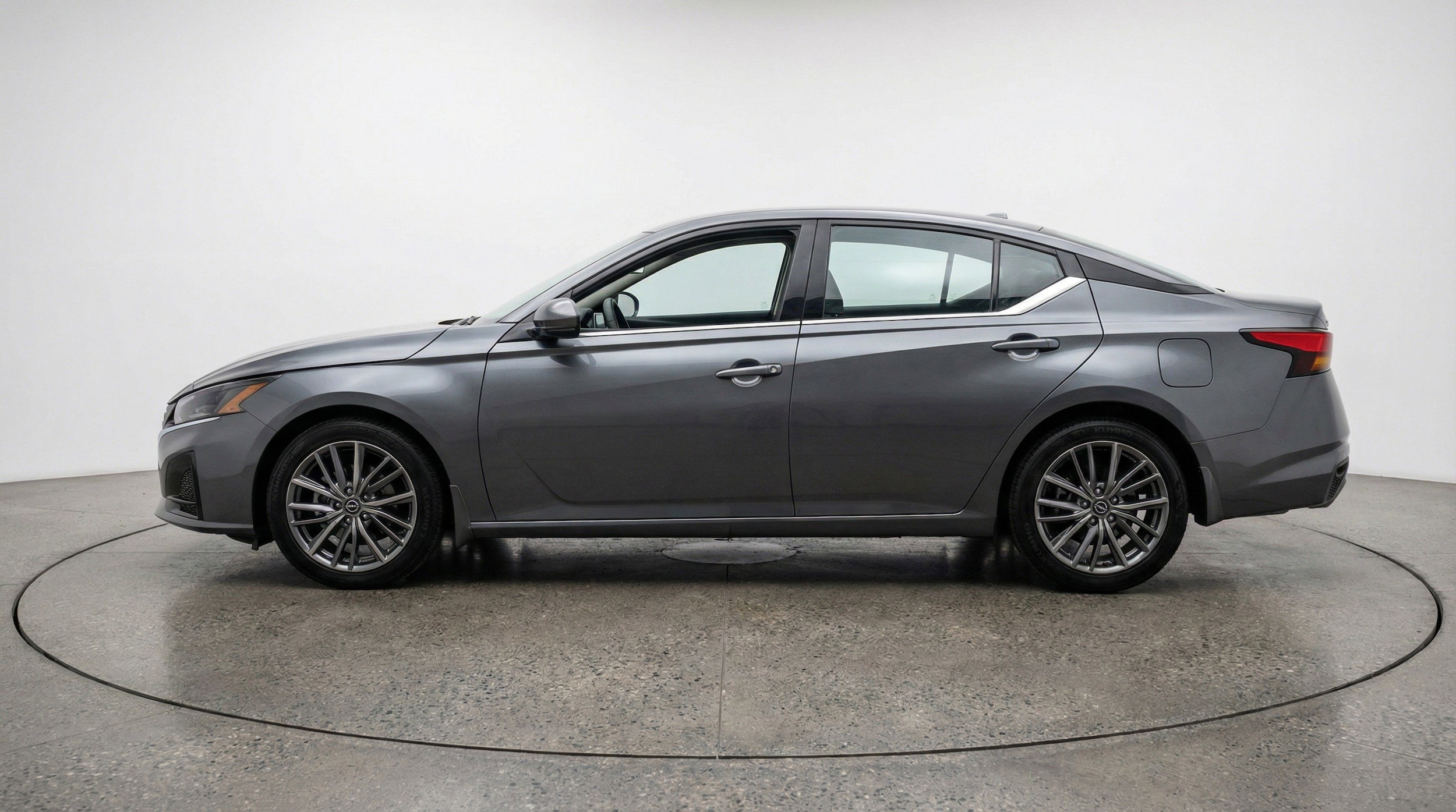 Thumbnail: 2025 Nissan Altima - 5