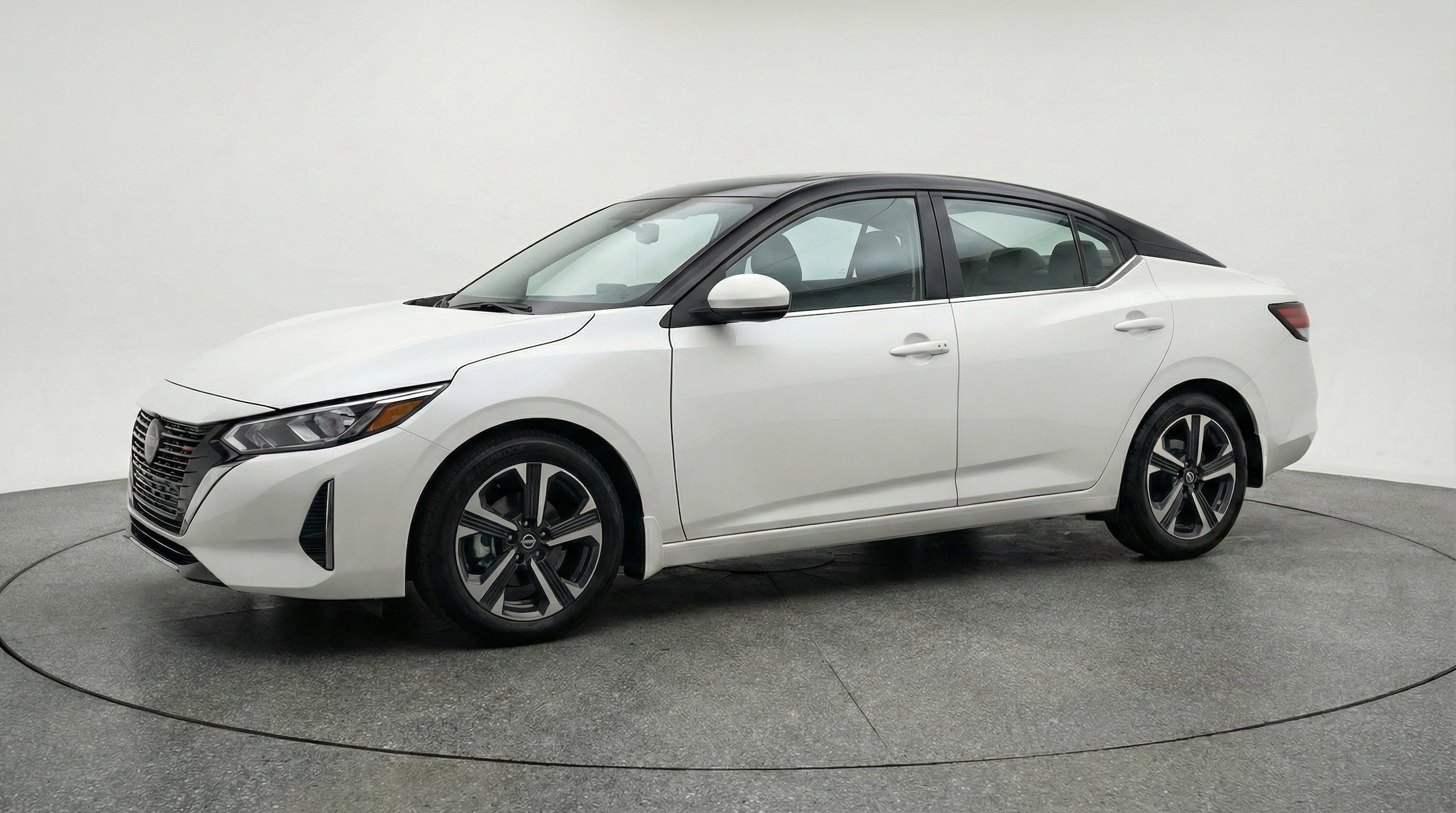 Thumbnail: 2025 Nissan Sentra - 3