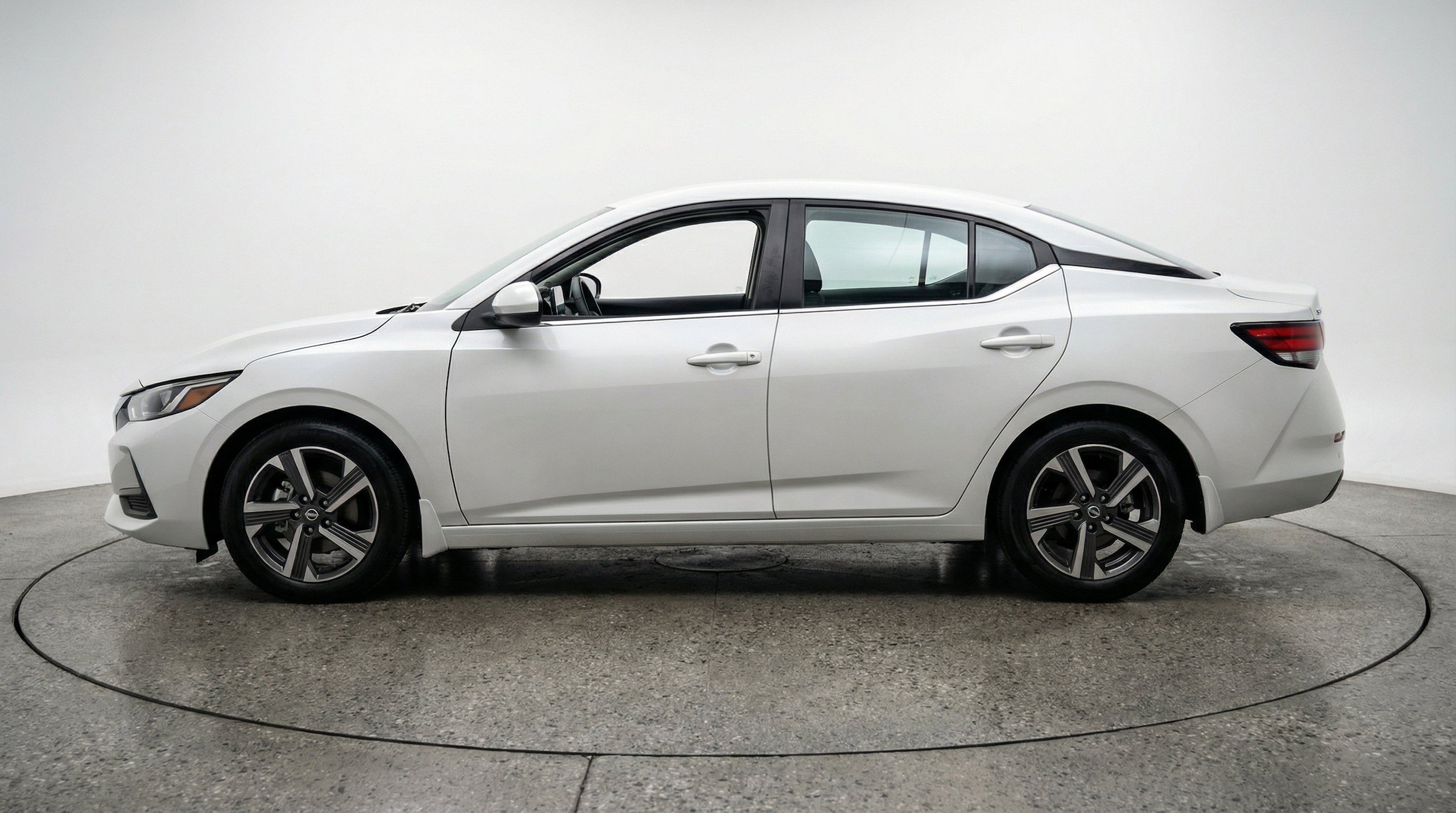 Thumbnail: 2025 Nissan Sentra - 5