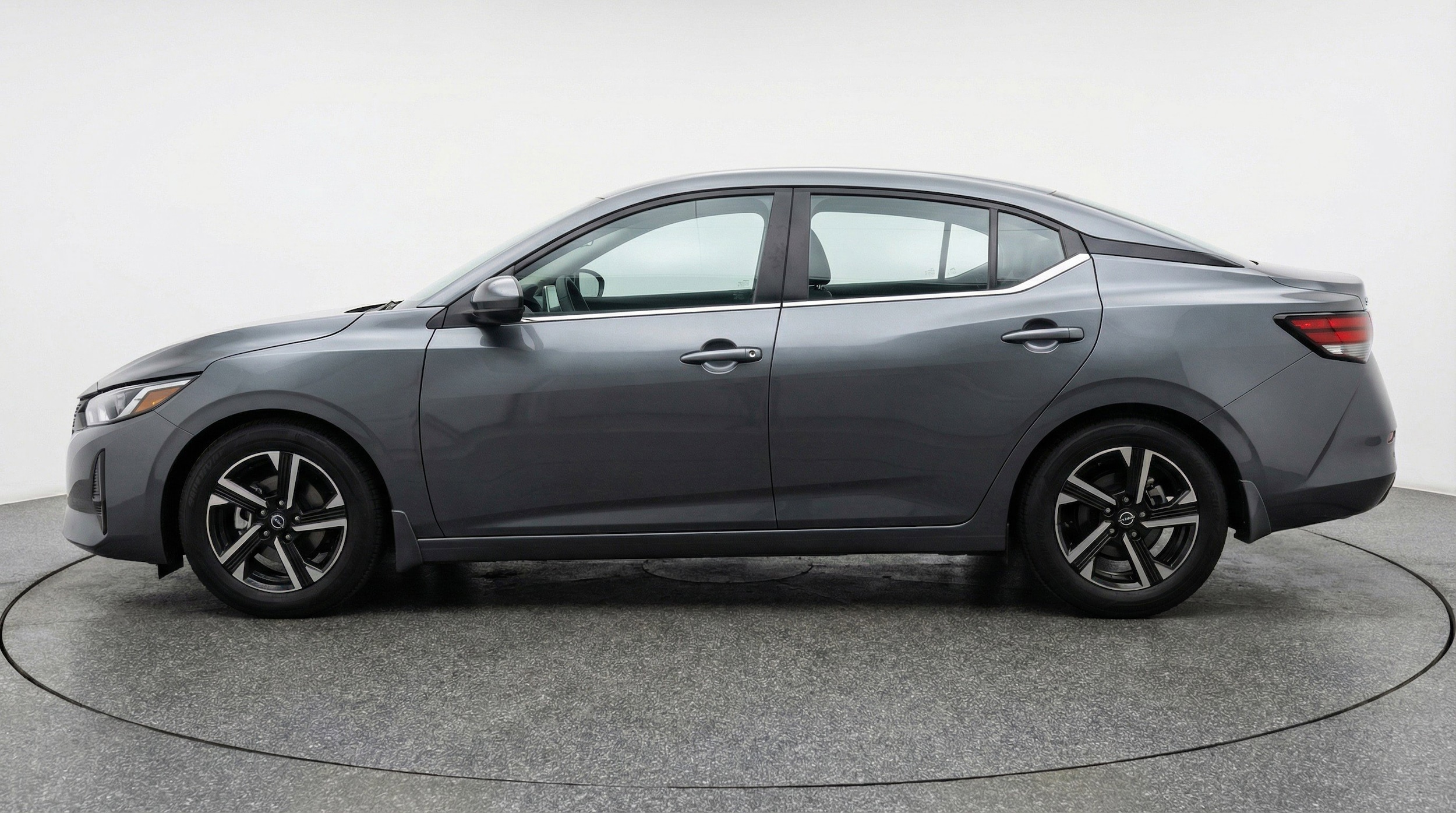 Thumbnail: 2025 Nissan Sentra - 5