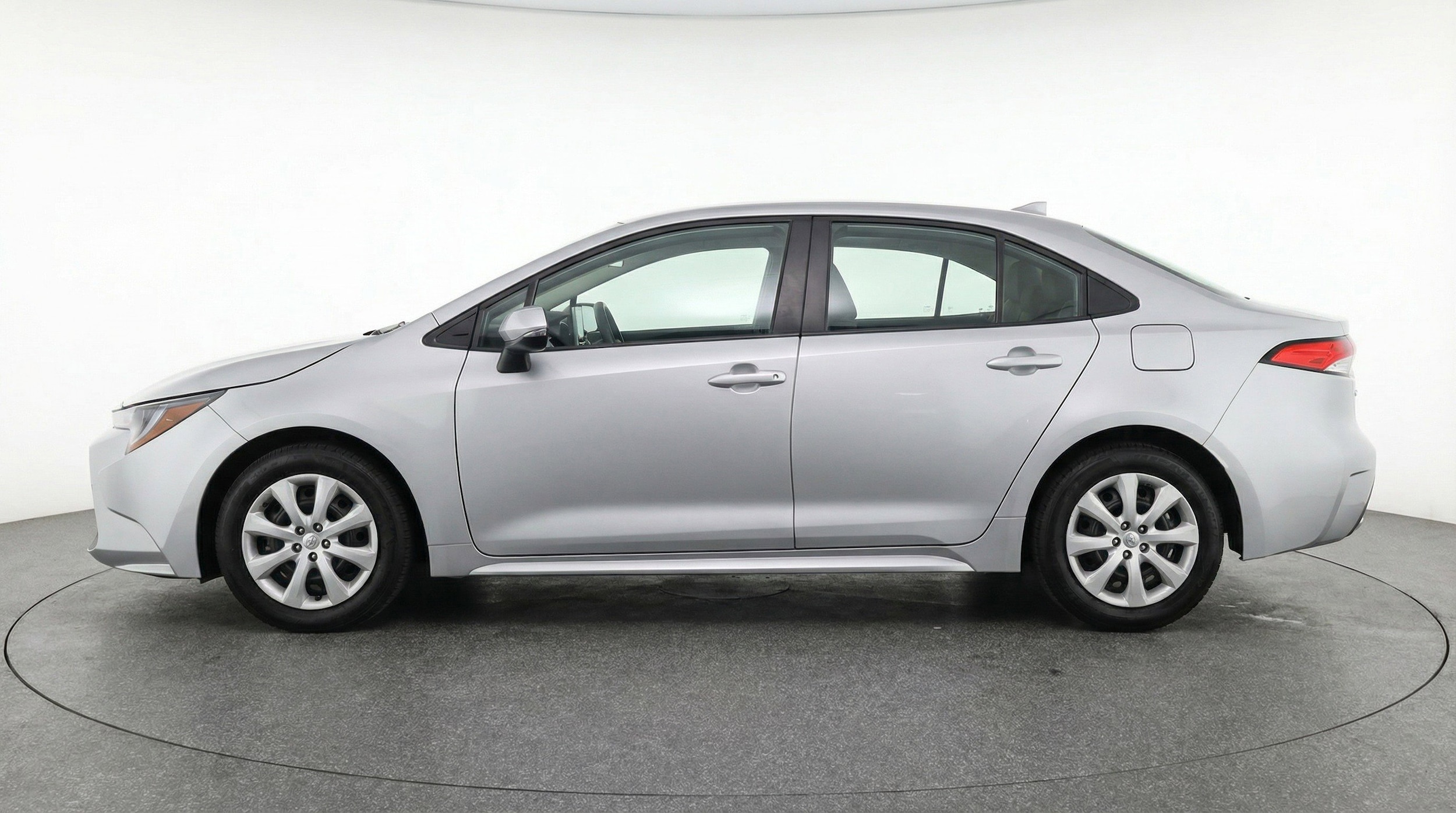 Thumbnail: 2025 Toyota Corolla - 5