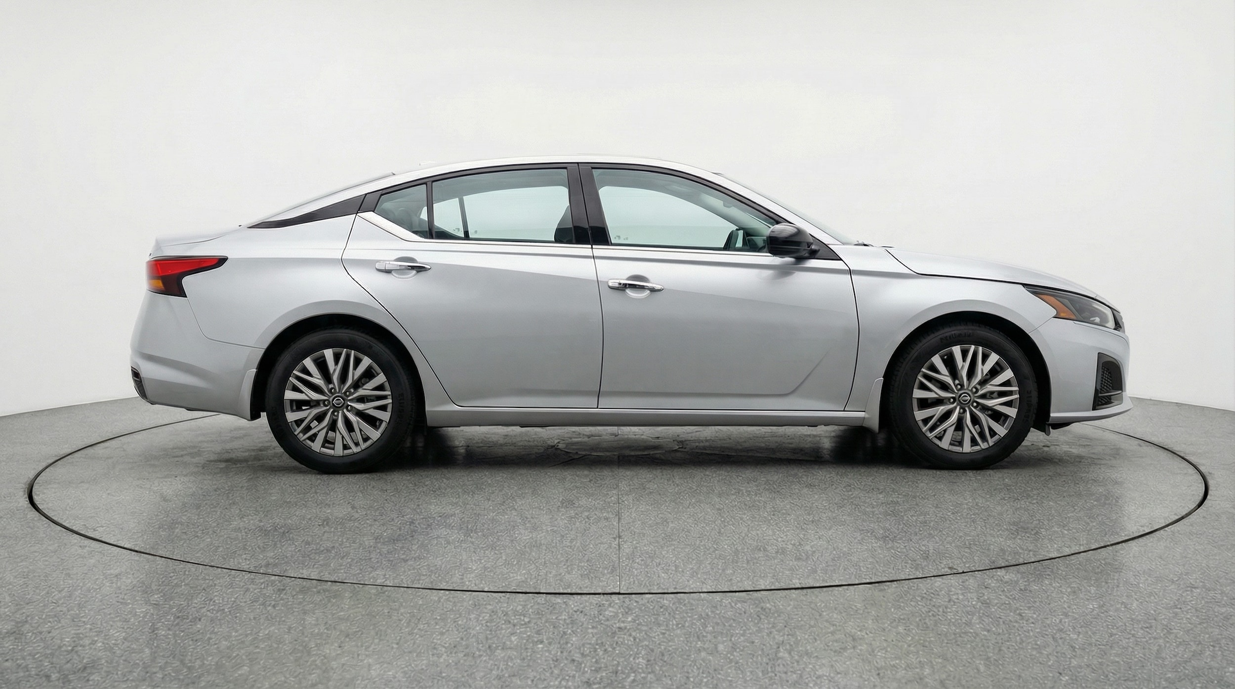 Thumbnail: 2025 Nissan Altima - 8