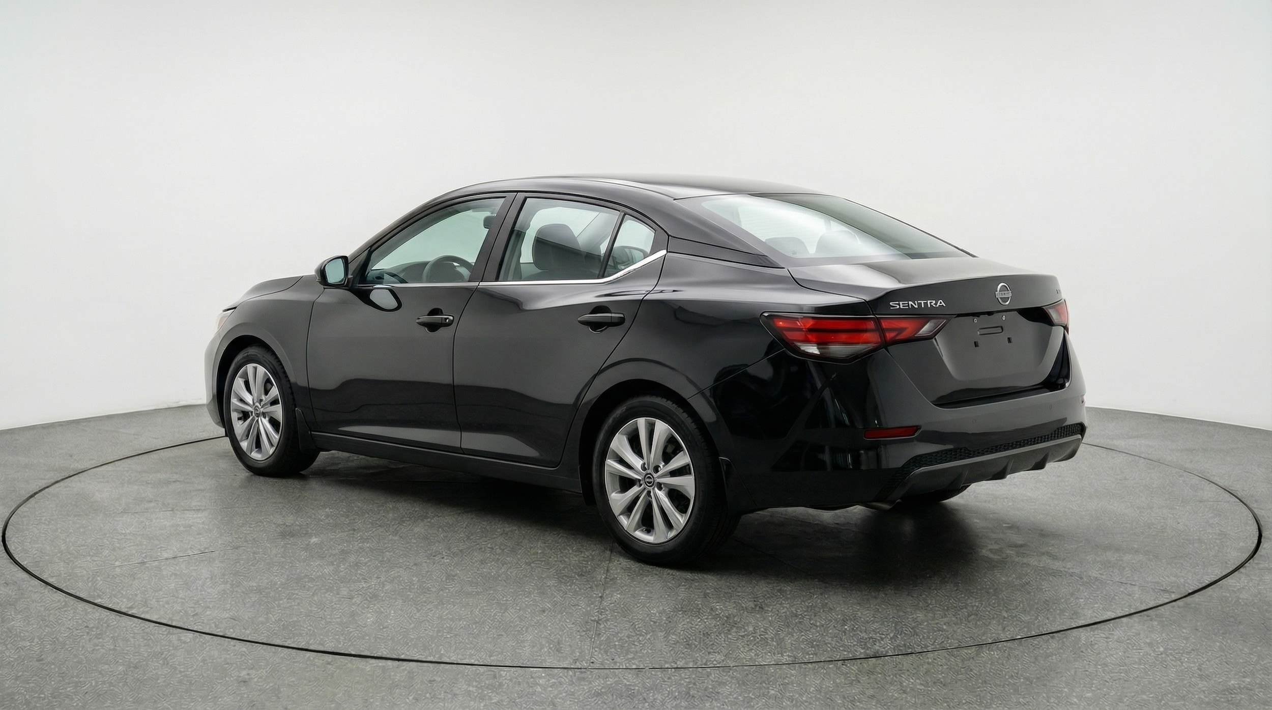 Thumbnail: 2025 Nissan Sentra - 5