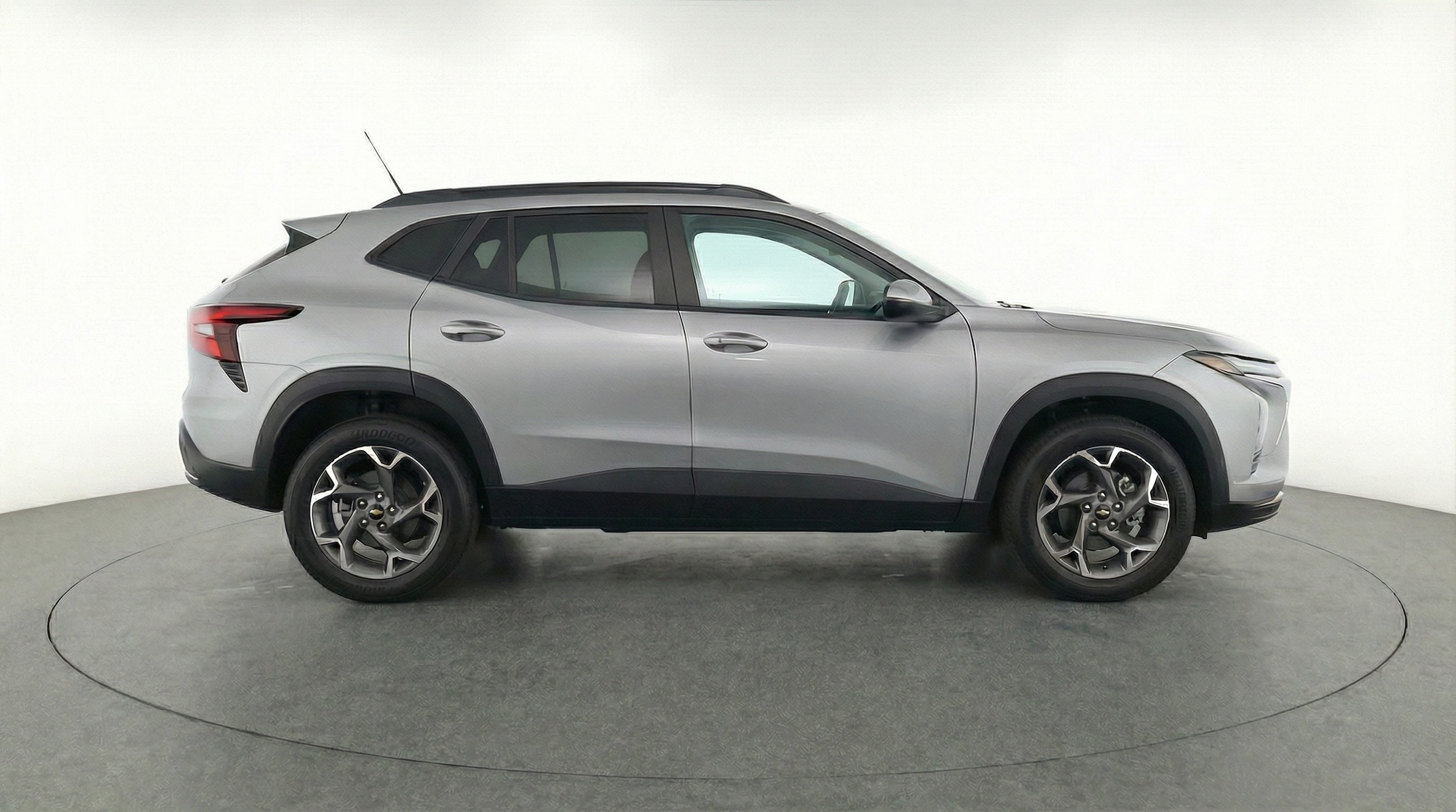Thumbnail: 2025 Chevrolet Trax - 8