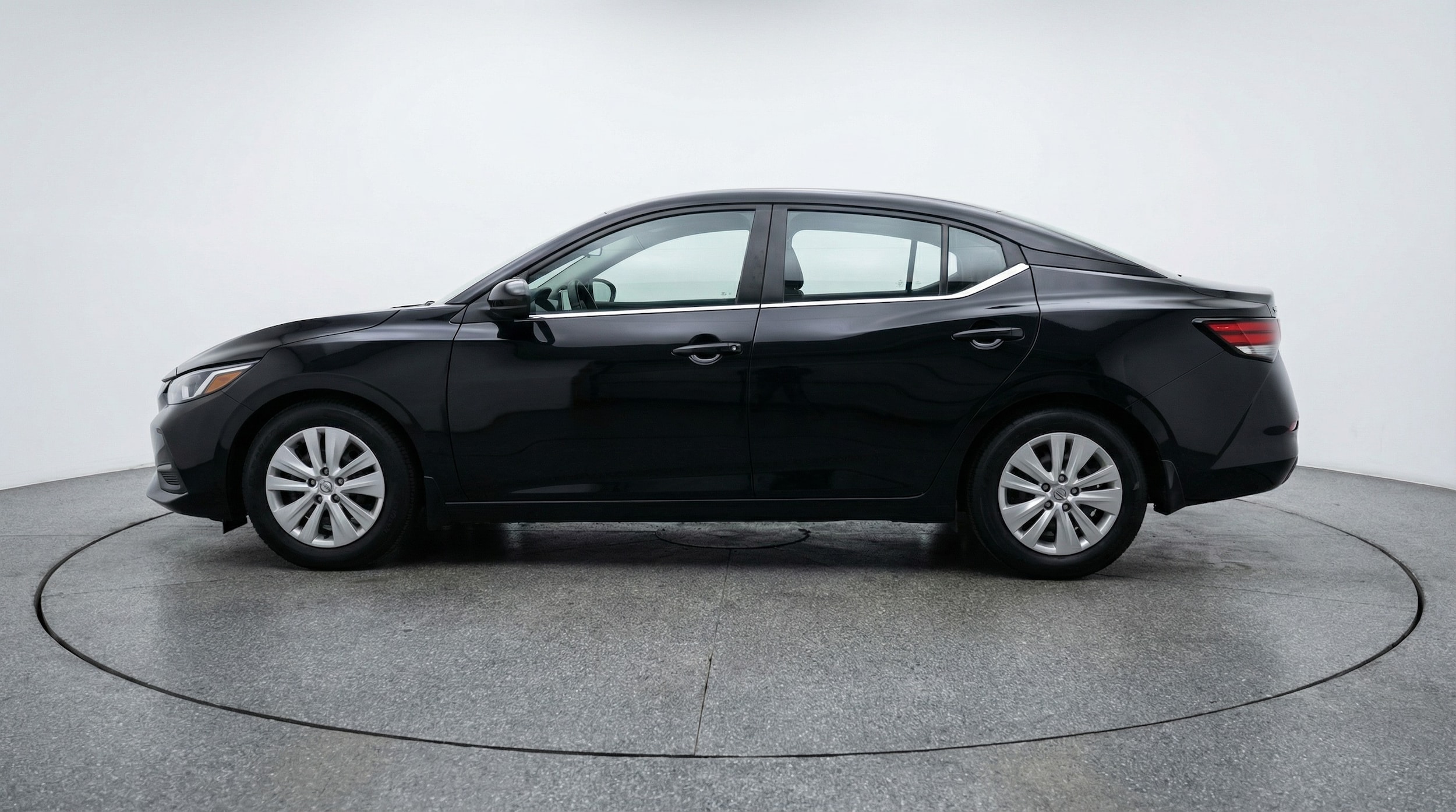 Thumbnail: 2025 Nissan Sentra - 4