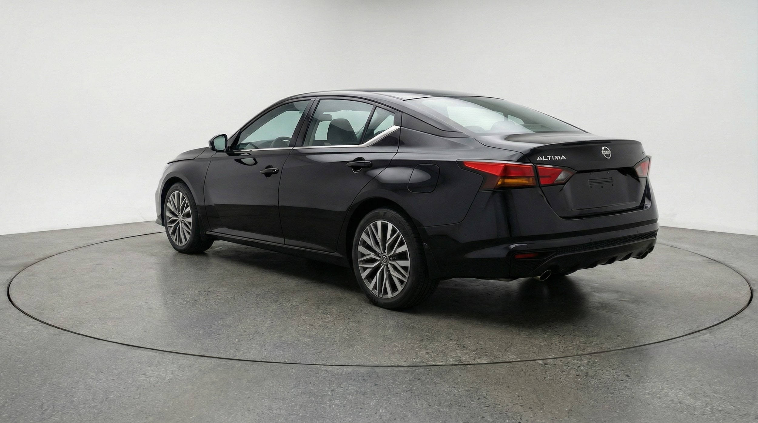 Thumbnail: 2025 Nissan Altima - 5