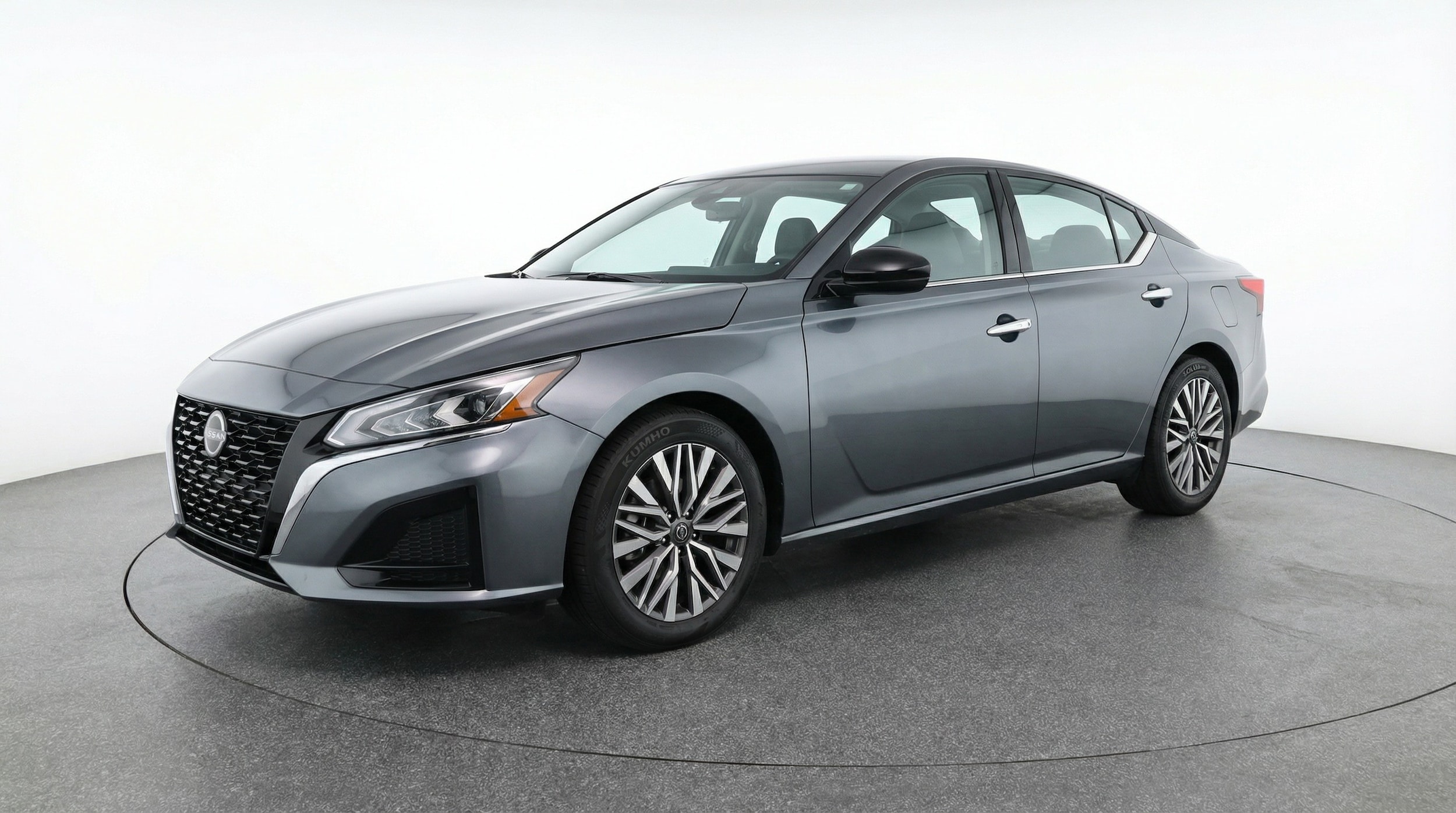 Thumbnail: 2025 Nissan Altima - 3