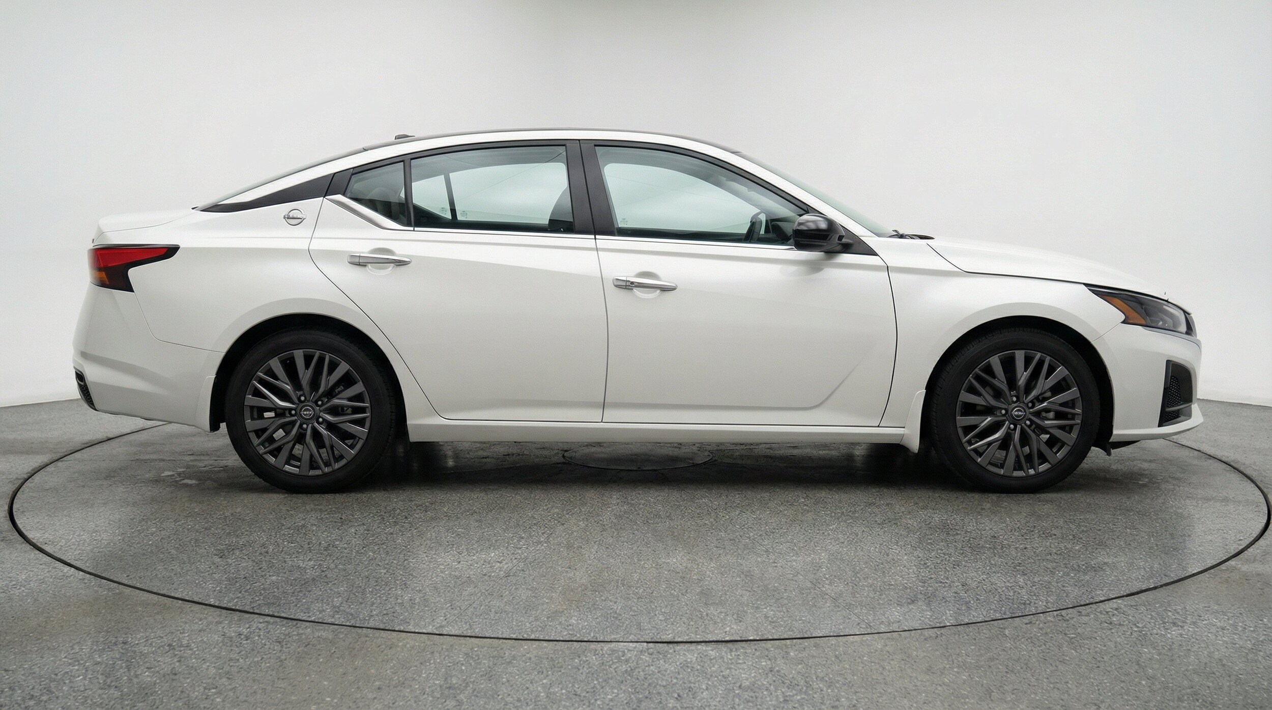 Thumbnail: 2025 Nissan Altima - 11