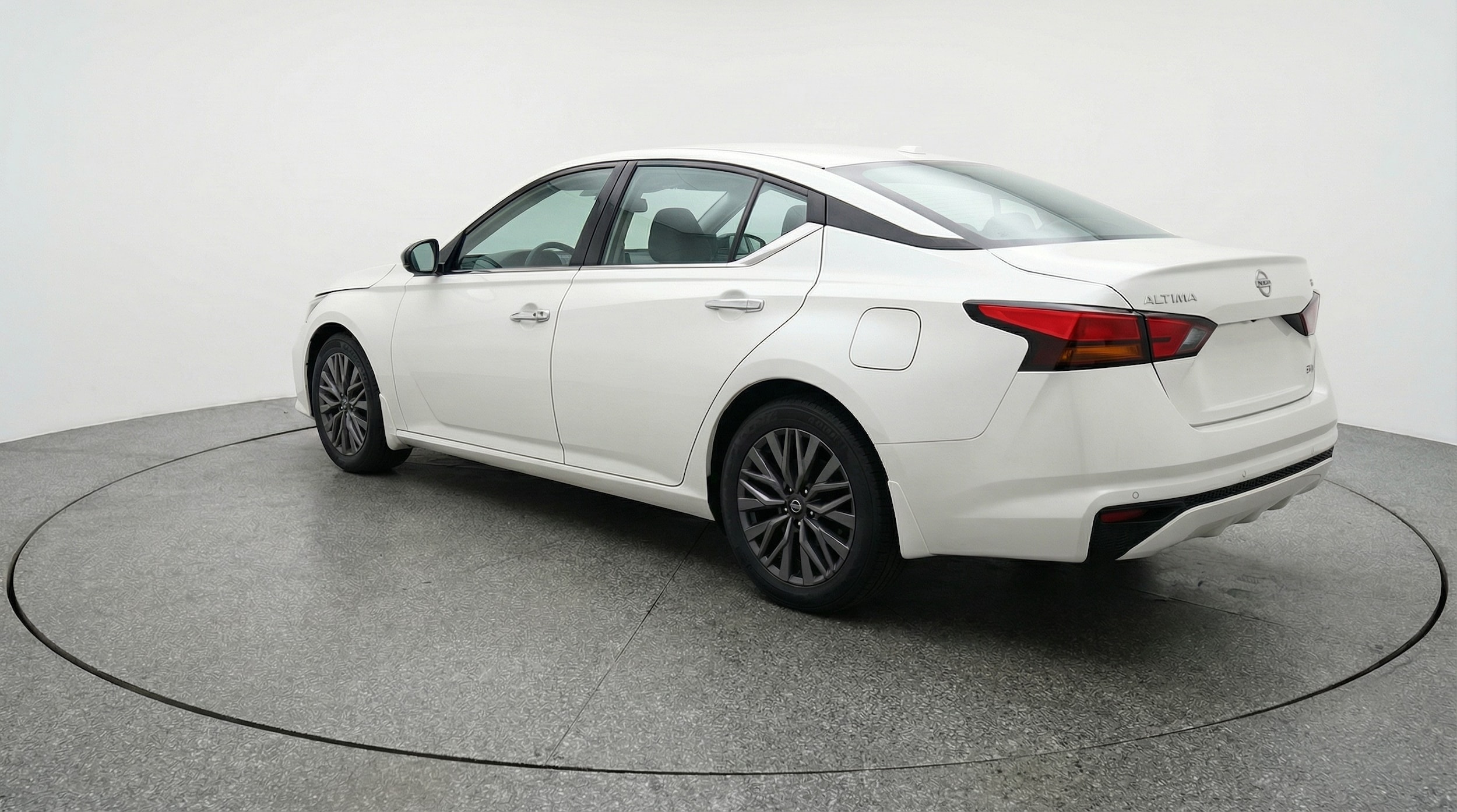 Thumbnail: 2025 Nissan Altima - 5