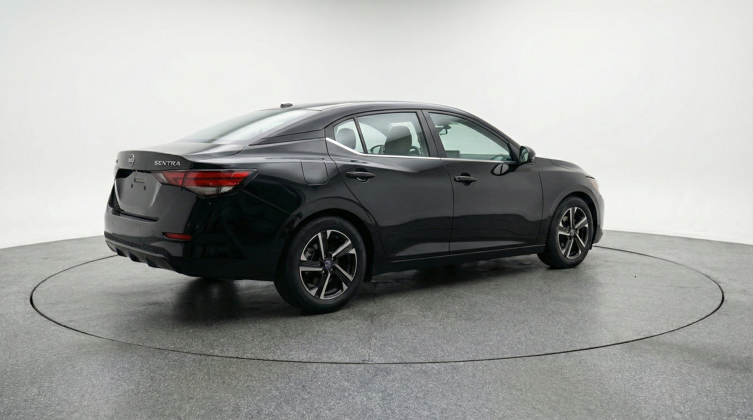 Thumbnail: 2025 Nissan Sentra - 9
