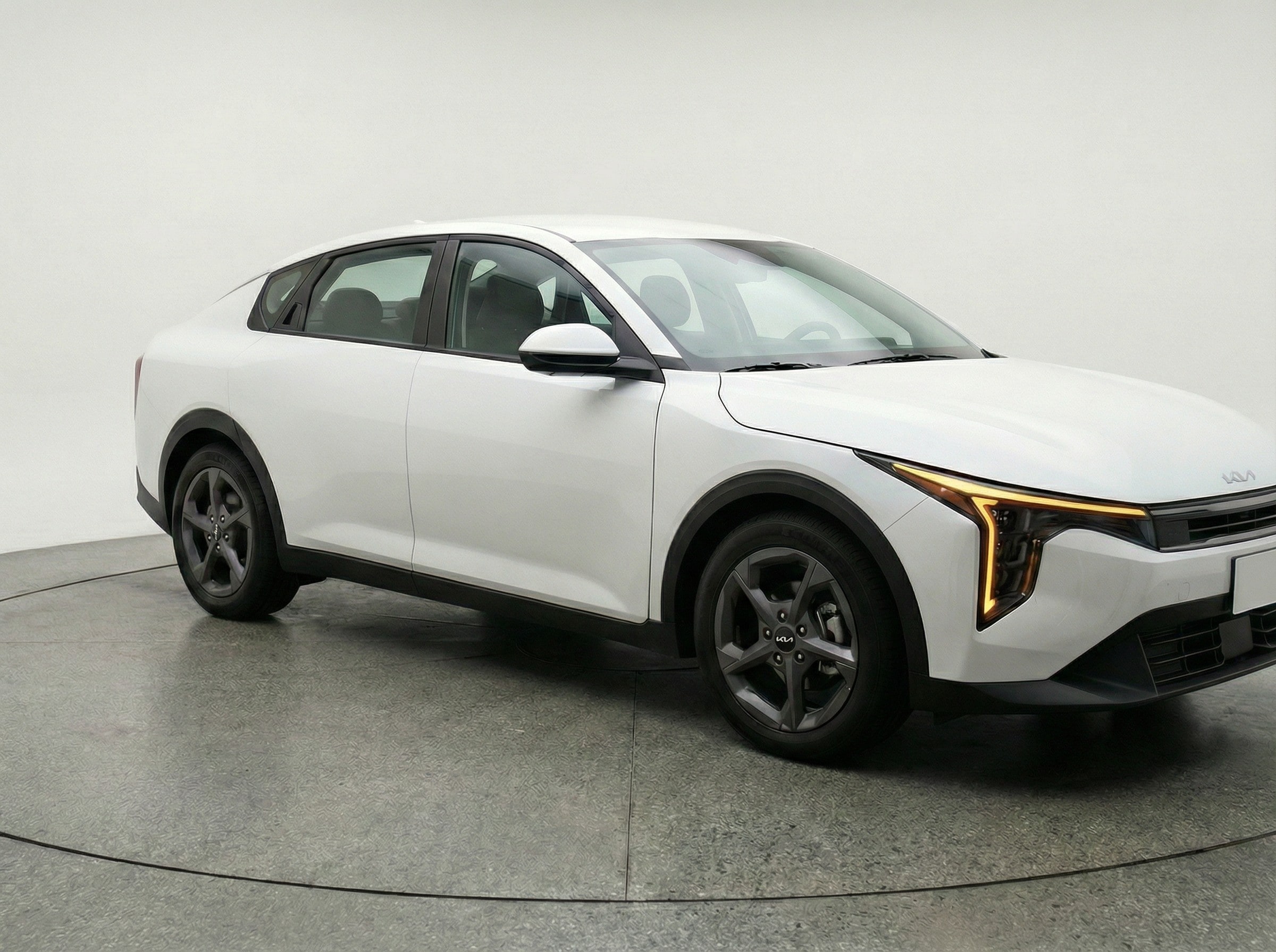 Thumbnail: 2025 Kia K4 - 1