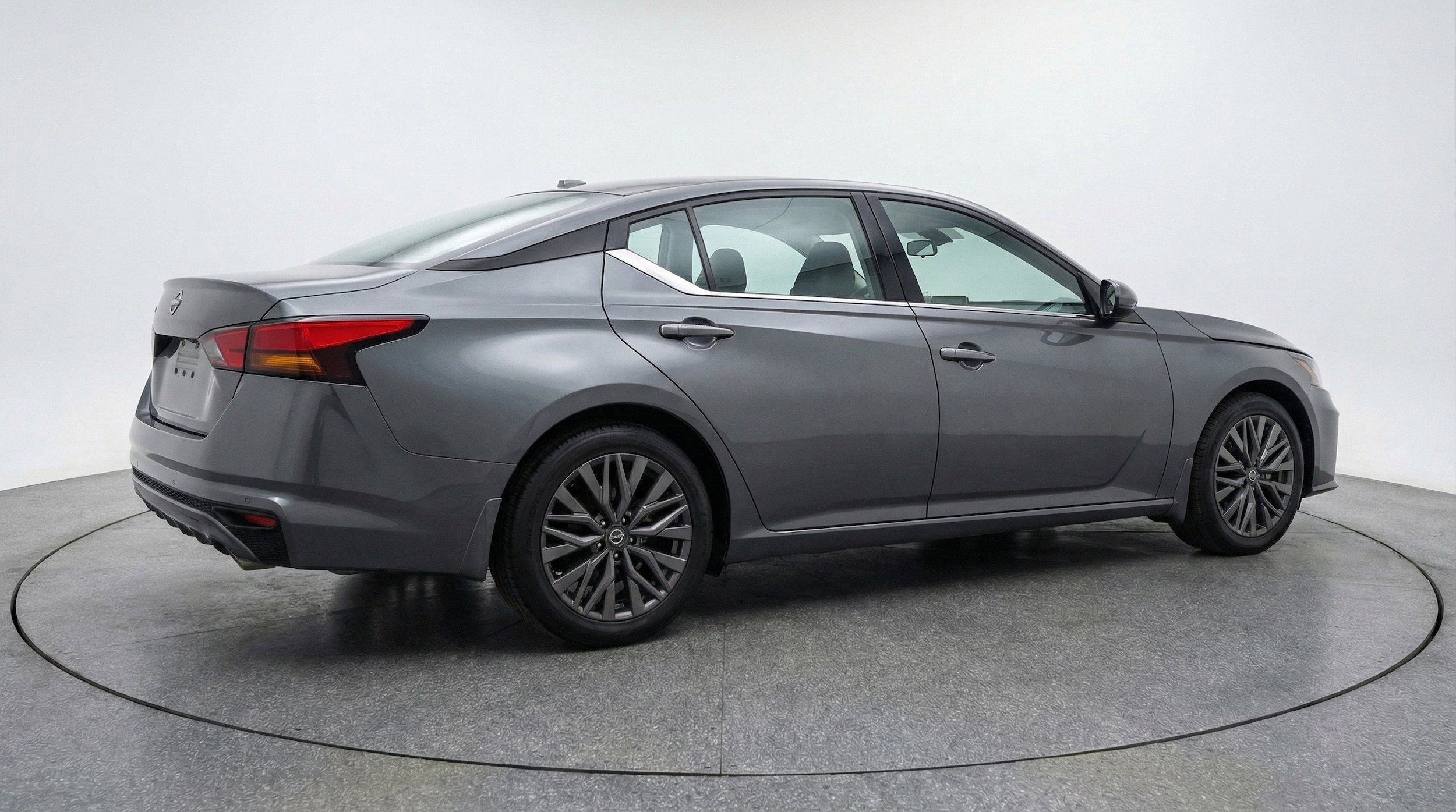 Thumbnail: 2025 Nissan Altima - 9