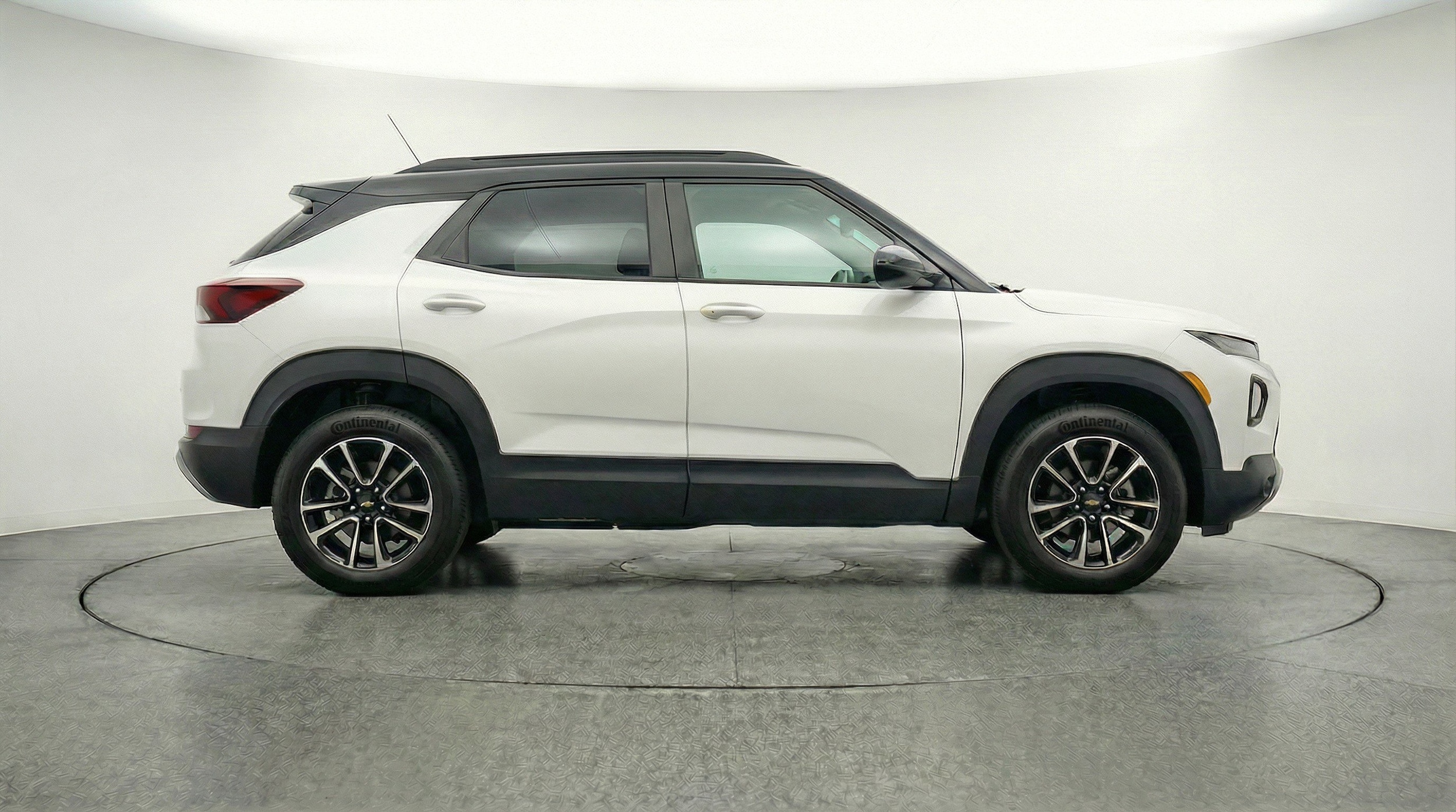 Thumbnail: 2025 Chevrolet TrailBlazer - 11