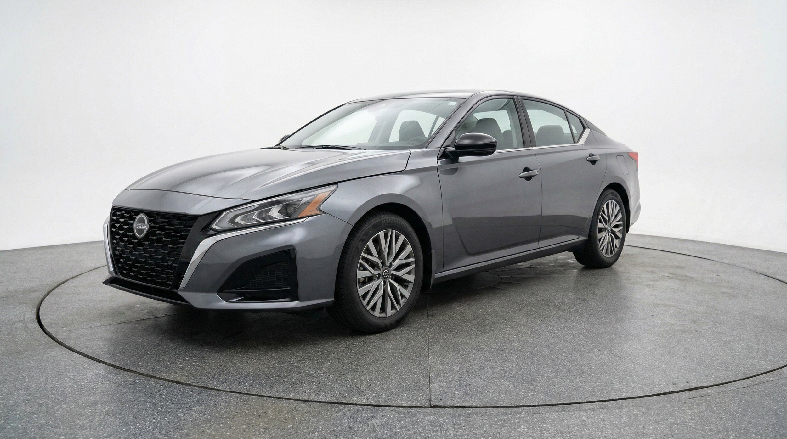 Thumbnail: 2025 Nissan Altima - 3