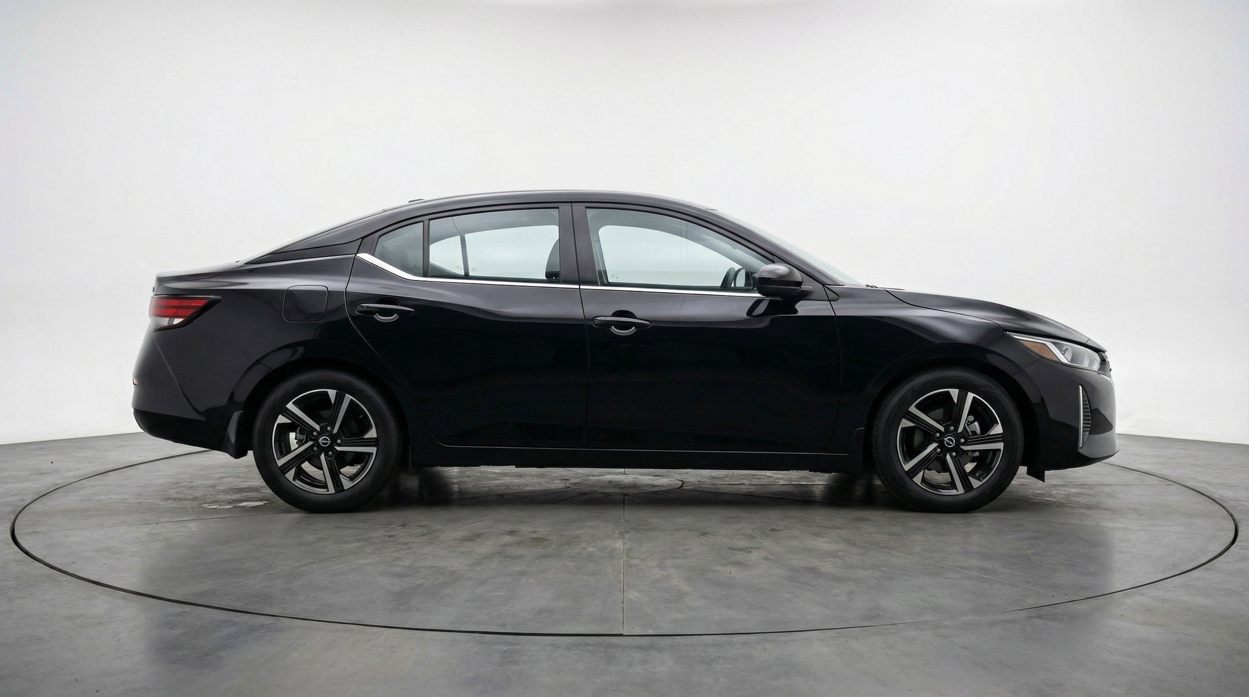 Thumbnail: 2025 Nissan Sentra - 11