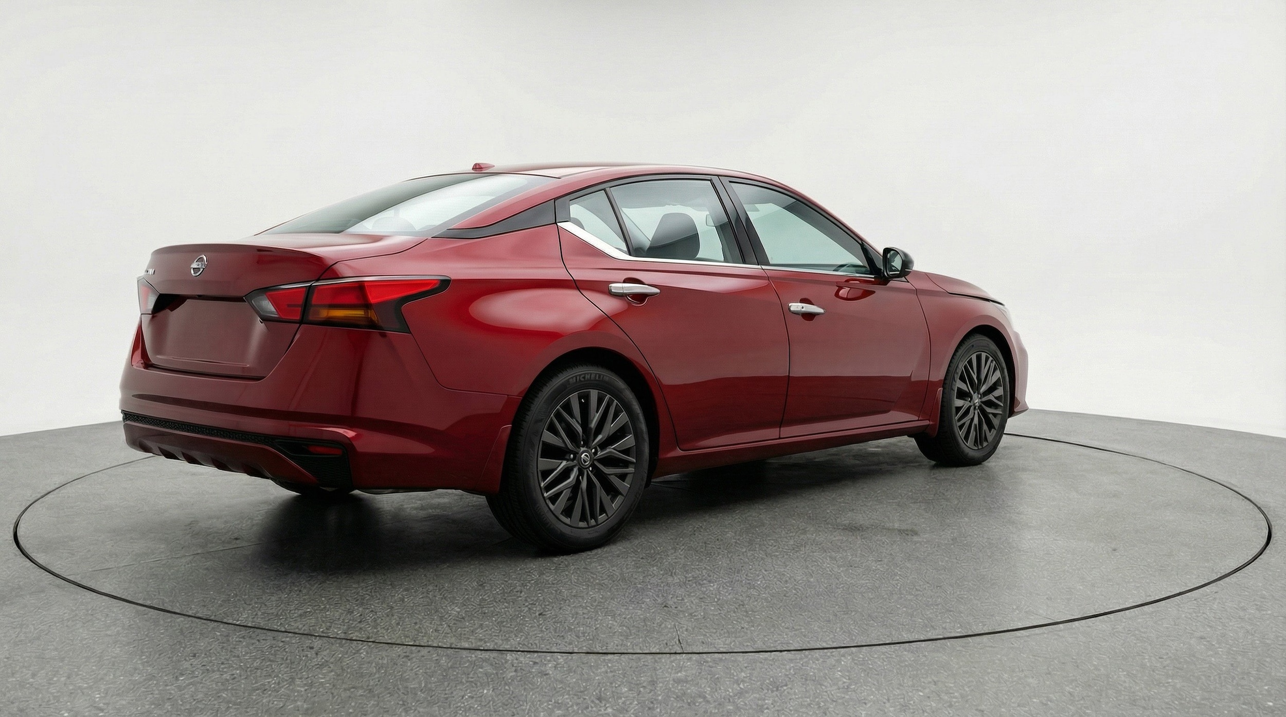 Thumbnail: 2025 Nissan Altima - 9