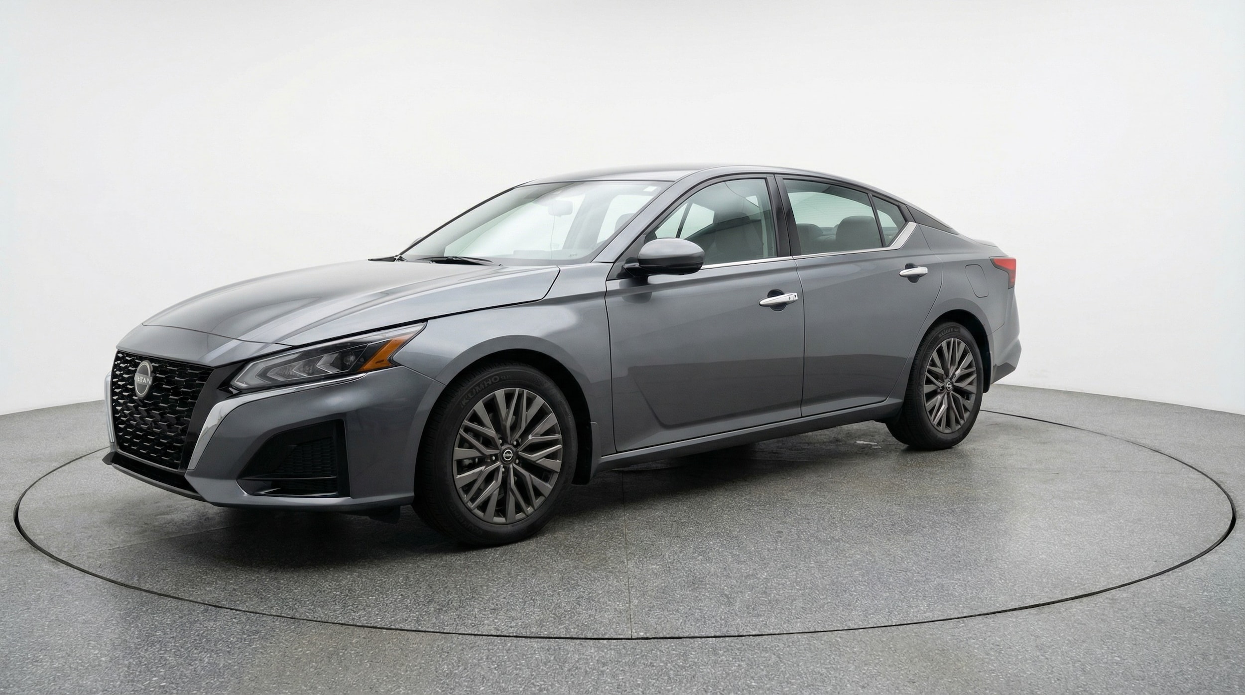 Thumbnail: 2025 Nissan Altima - 3