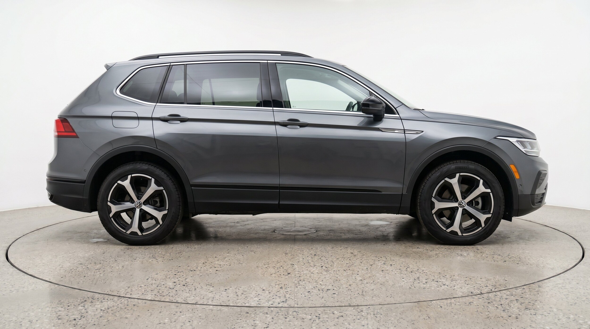 Thumbnail: 2026 Volkswagen Tiguan - 11
