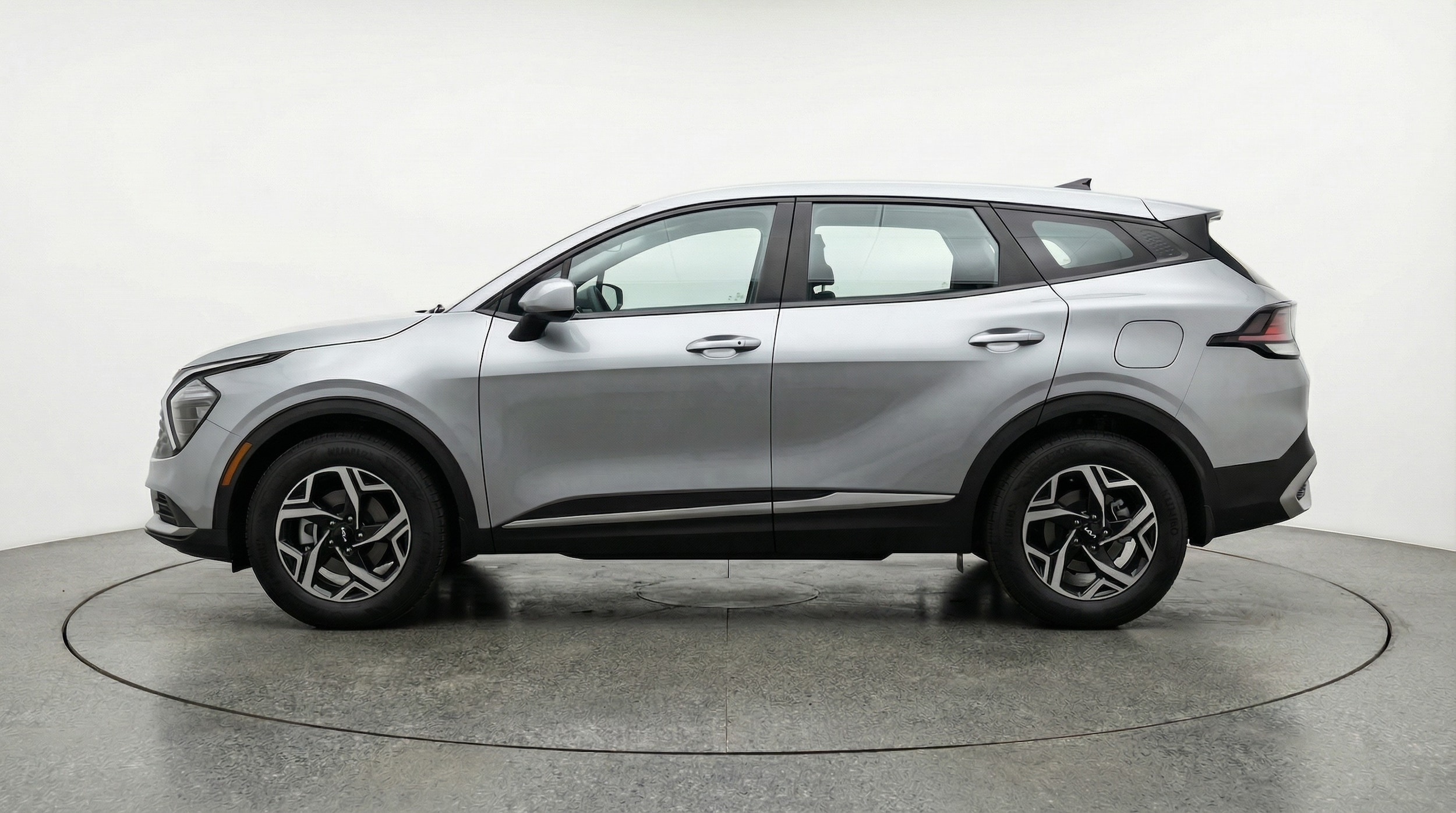 Thumbnail: 2025 Kia Sportage - 4