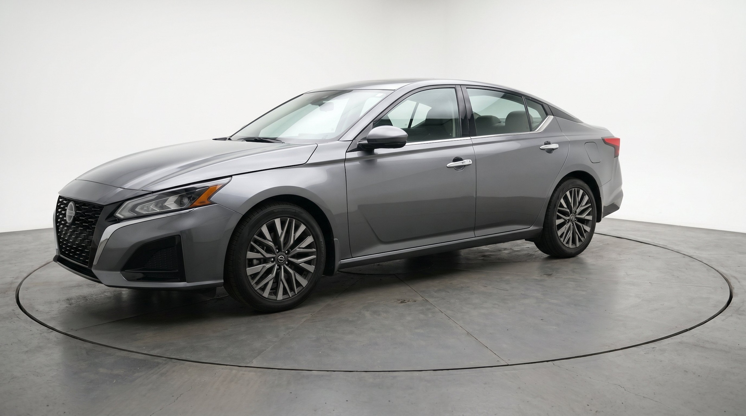 Thumbnail: 2025 Nissan Altima - 3