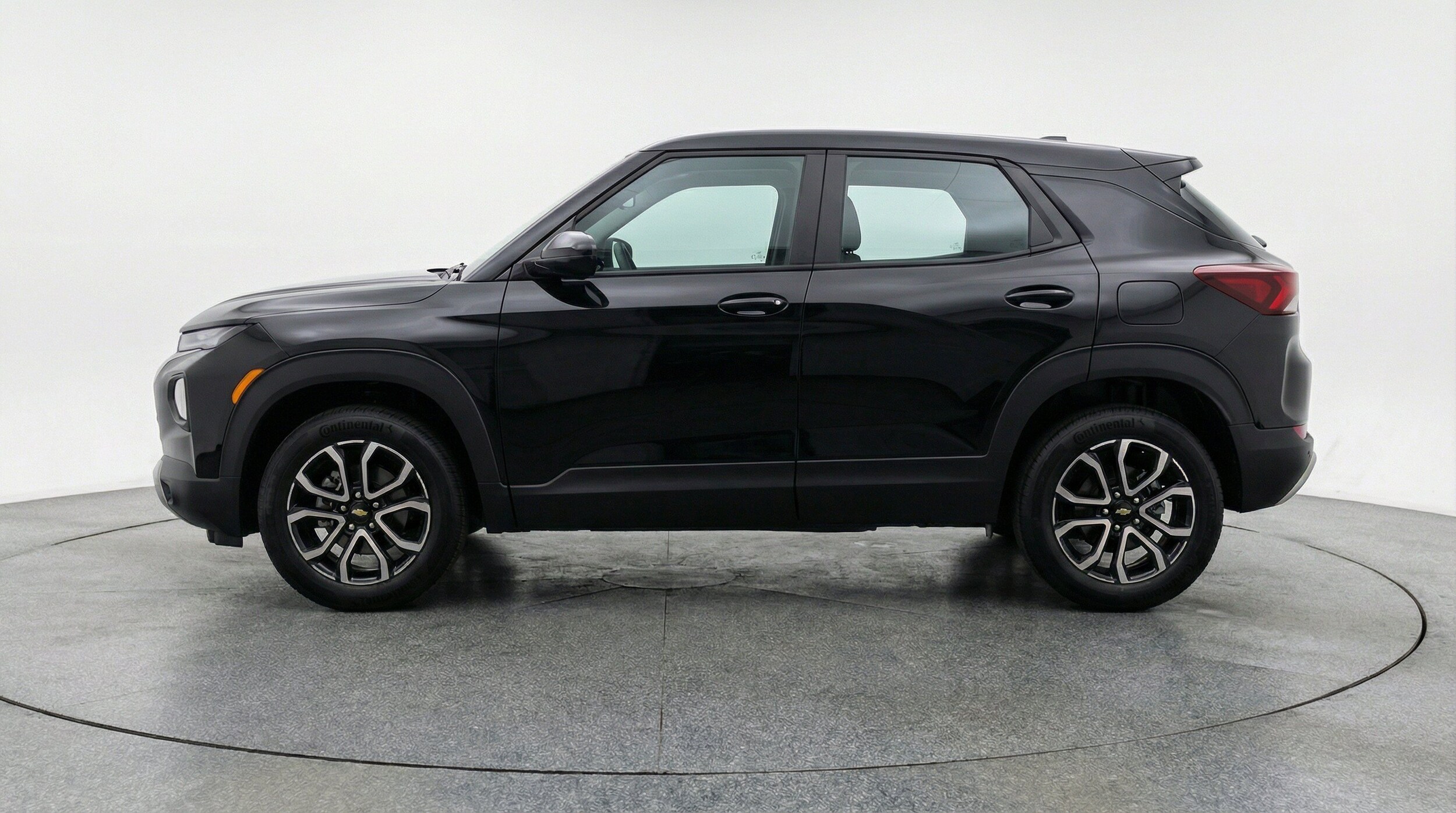 Thumbnail: 2025 Chevrolet TrailBlazer - 5