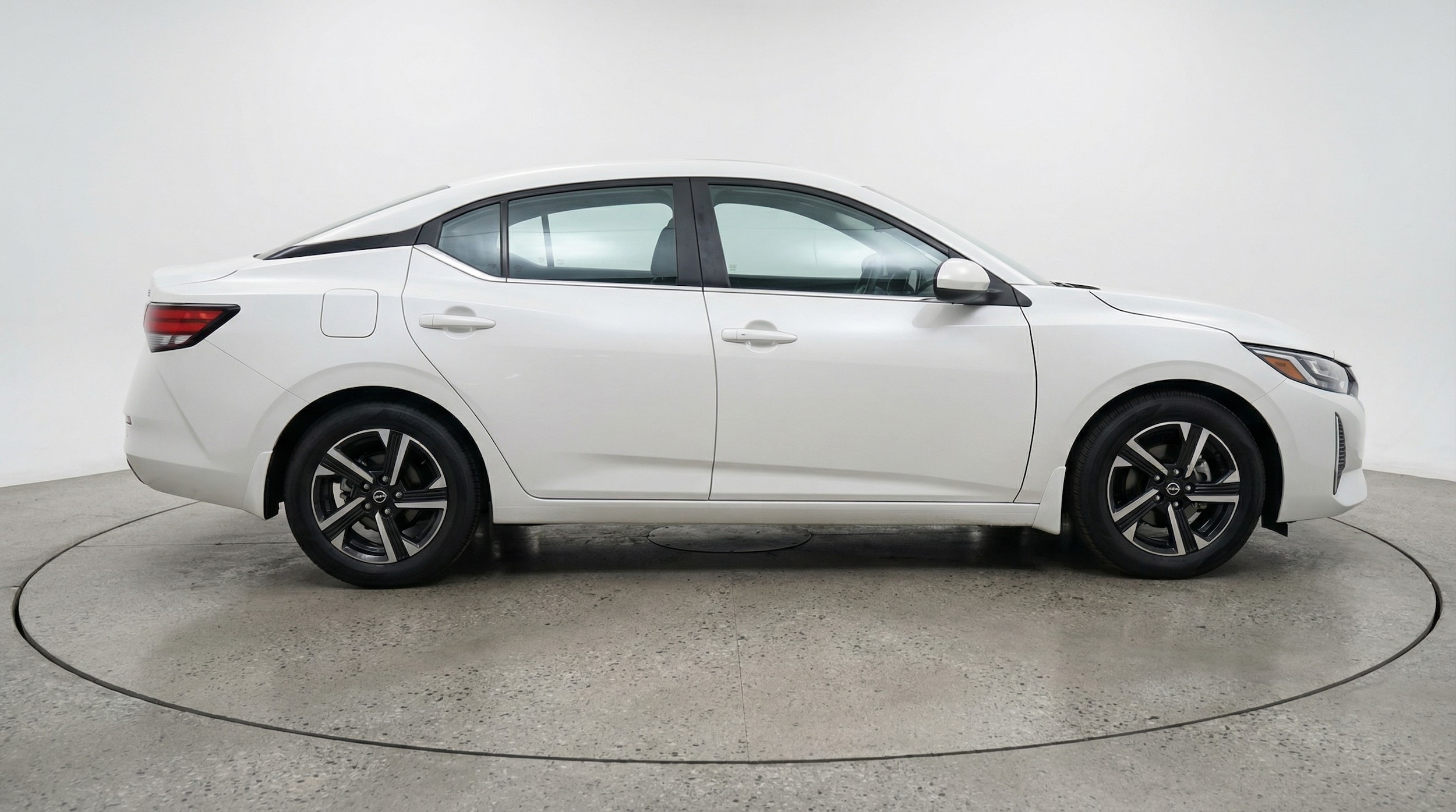 Thumbnail: 2025 Nissan Sentra - 8