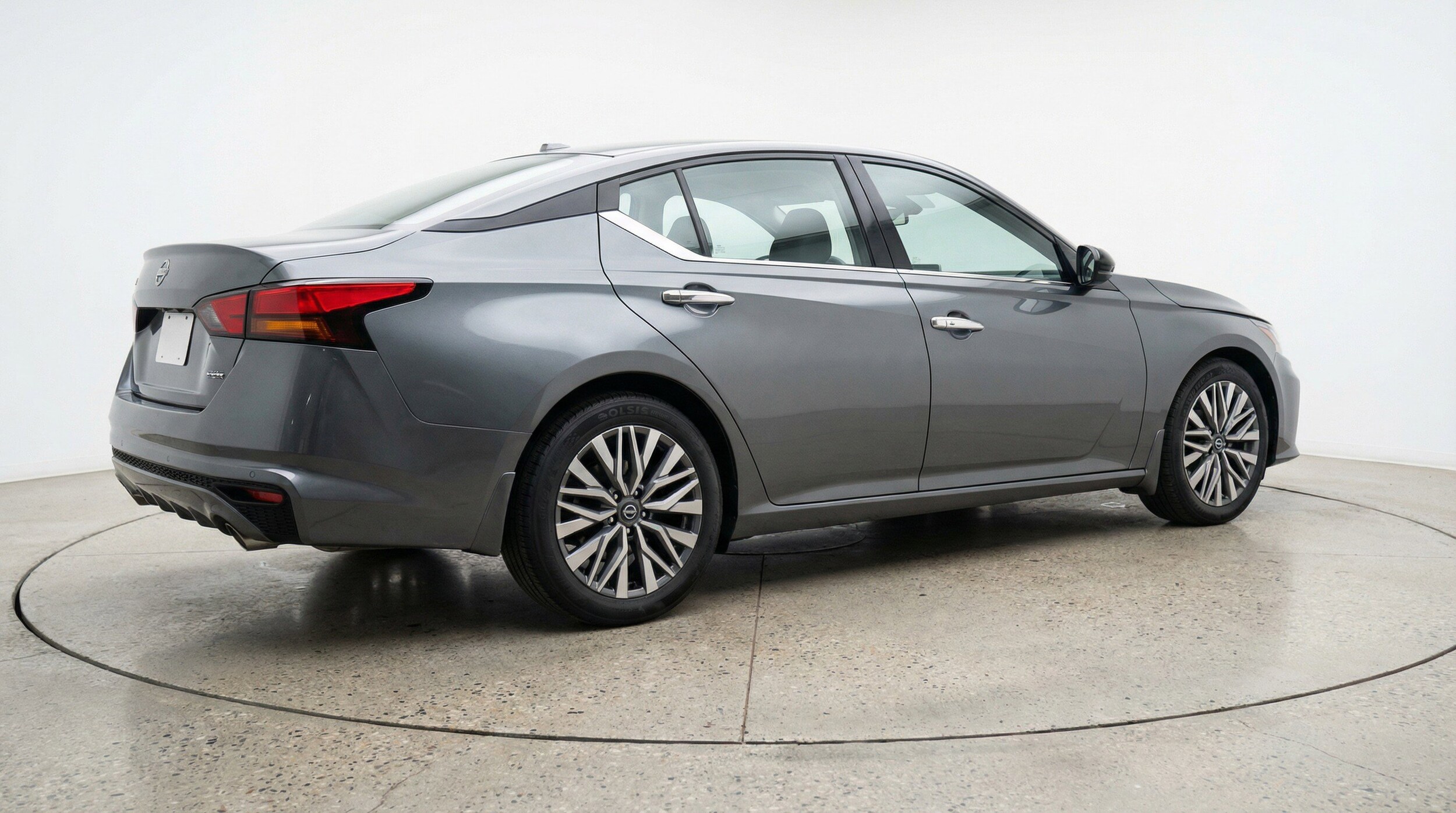 Thumbnail: 2025 Nissan Altima - 9