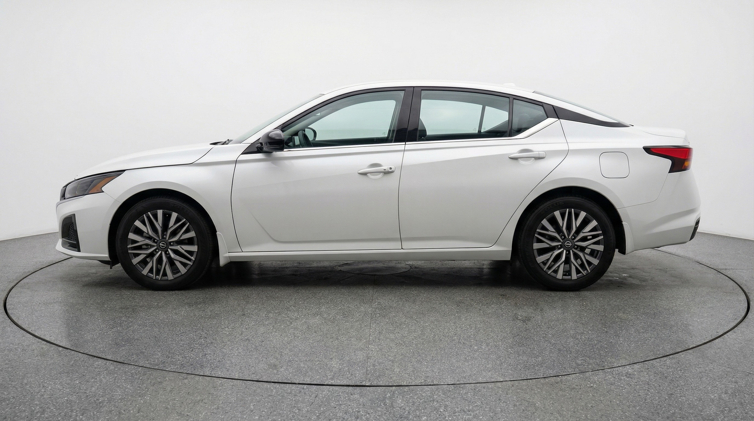 Thumbnail: 2025 Nissan Altima - 4