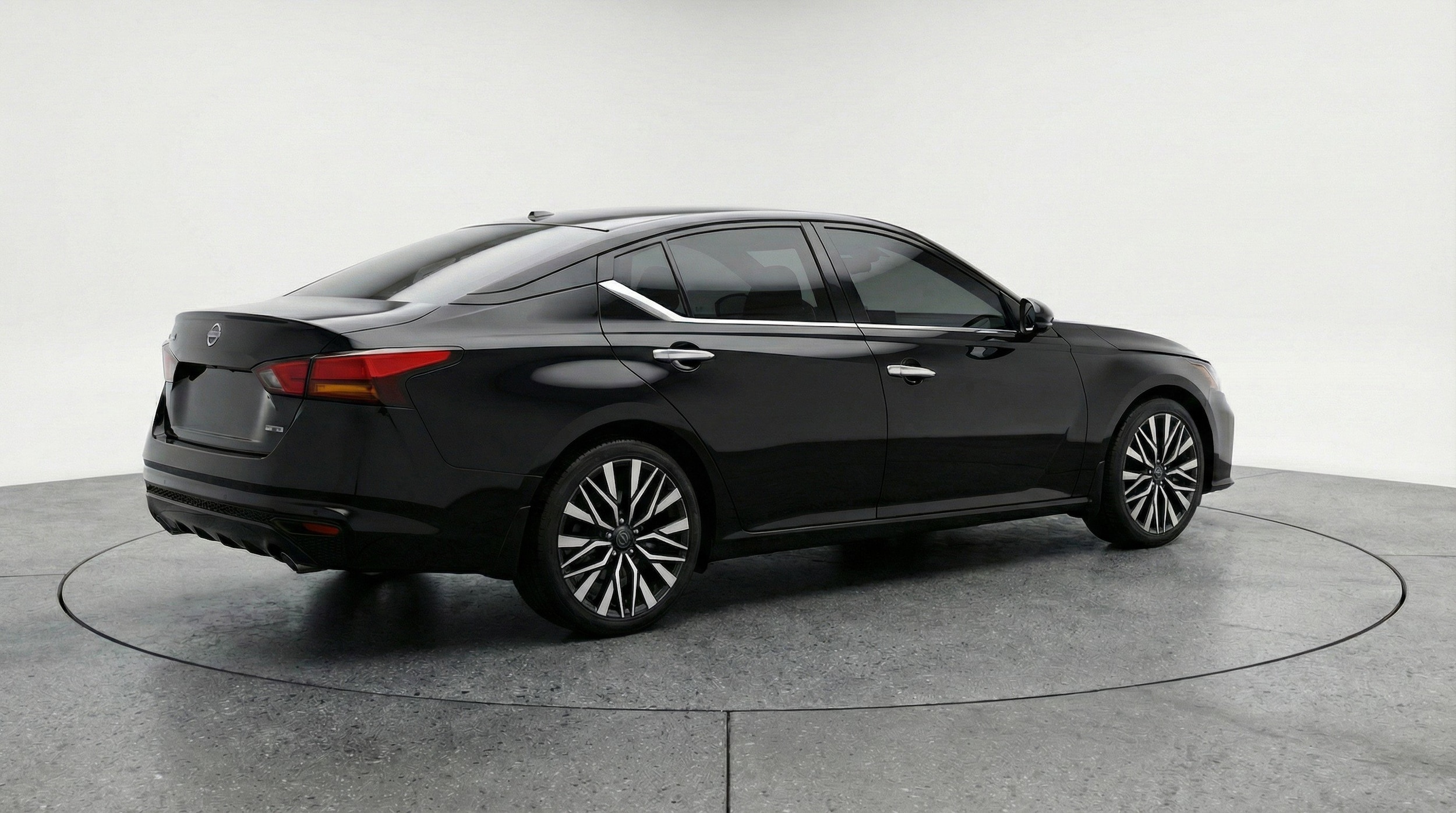 Thumbnail: 2025 Nissan Altima - 9