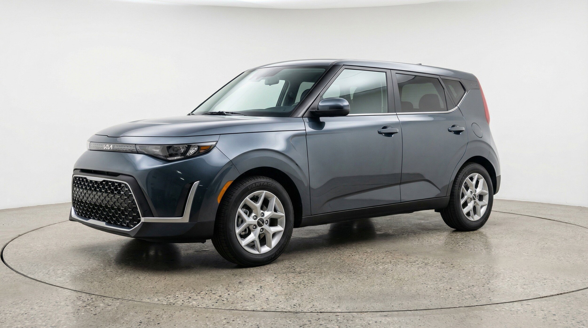 Thumbnail: 2025 Kia Soul - 3