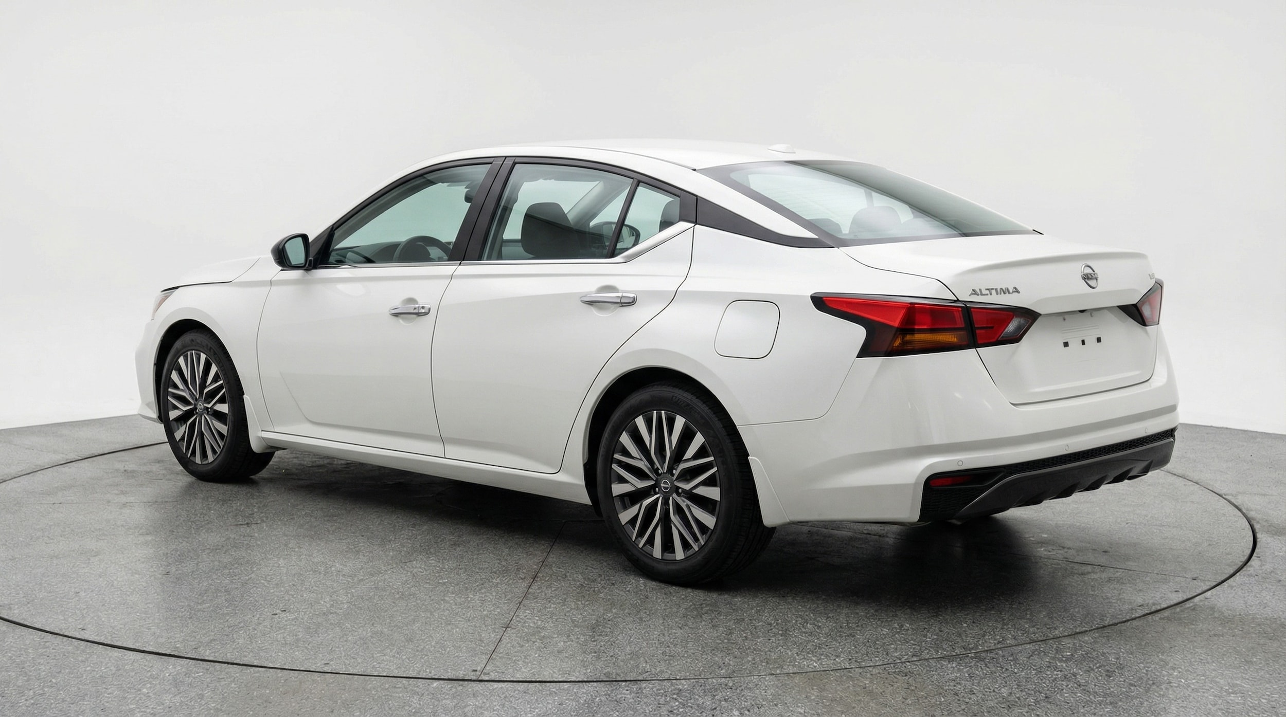 Thumbnail: 2025 Nissan Altima - 5