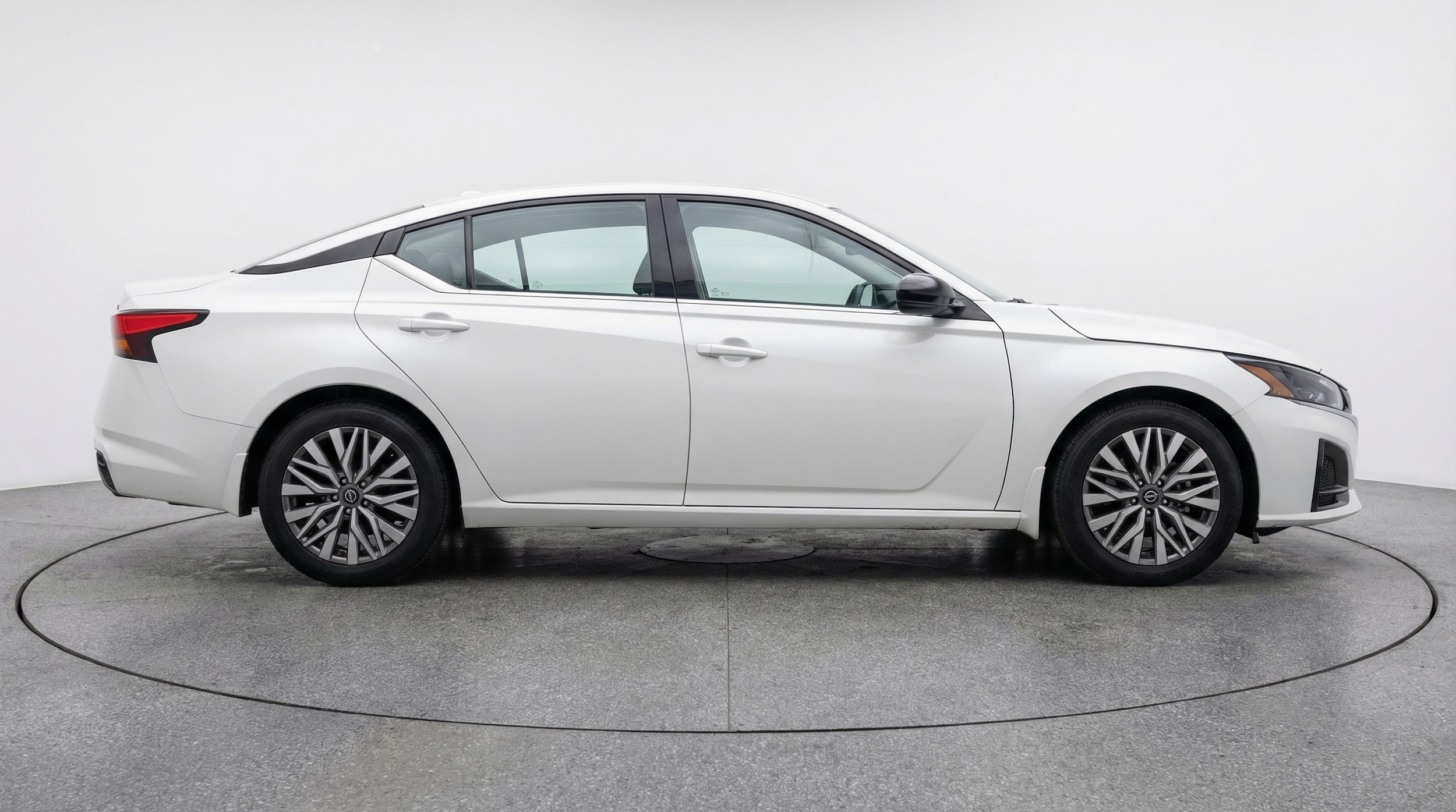 Thumbnail: 2025 Nissan Altima - 8