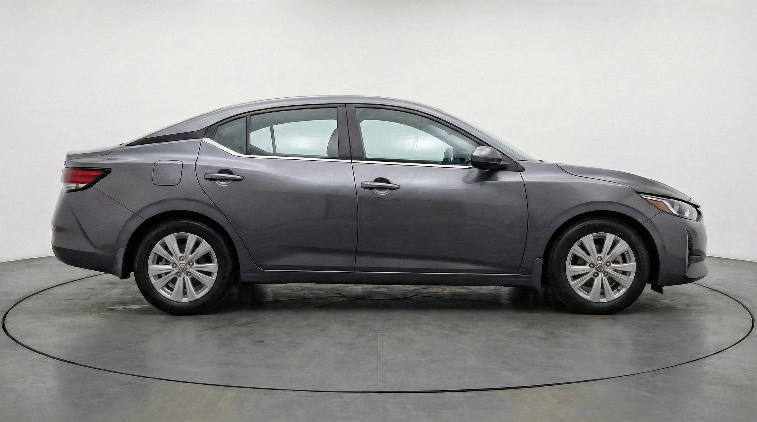 Thumbnail: 2025 Nissan Sentra - 10