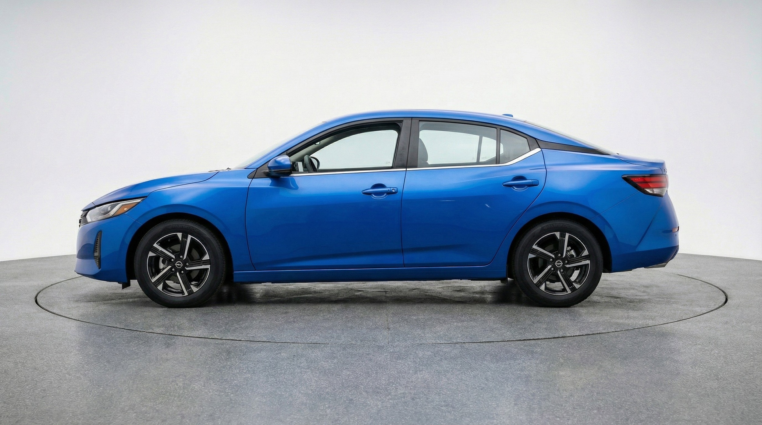 Thumbnail: 2025 Nissan Sentra - 5