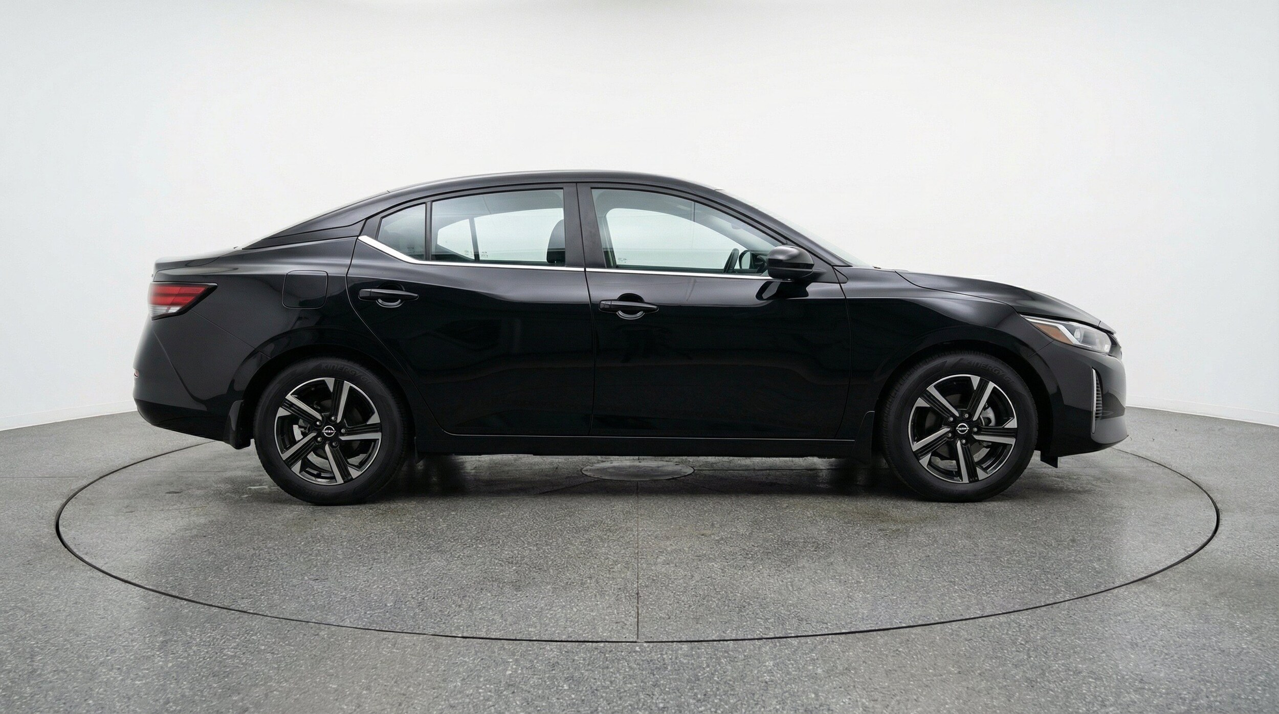 Thumbnail: 2025 Nissan Sentra - 11