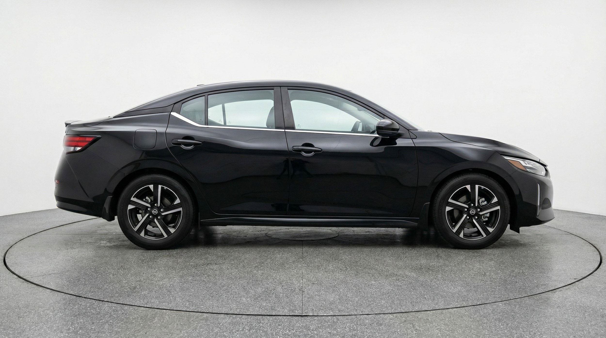 Thumbnail: 2025 Nissan Sentra - 11