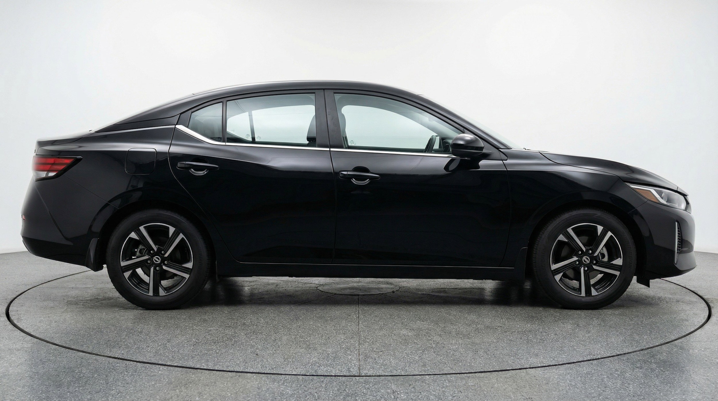 Thumbnail: 2025 Nissan Sentra - 11